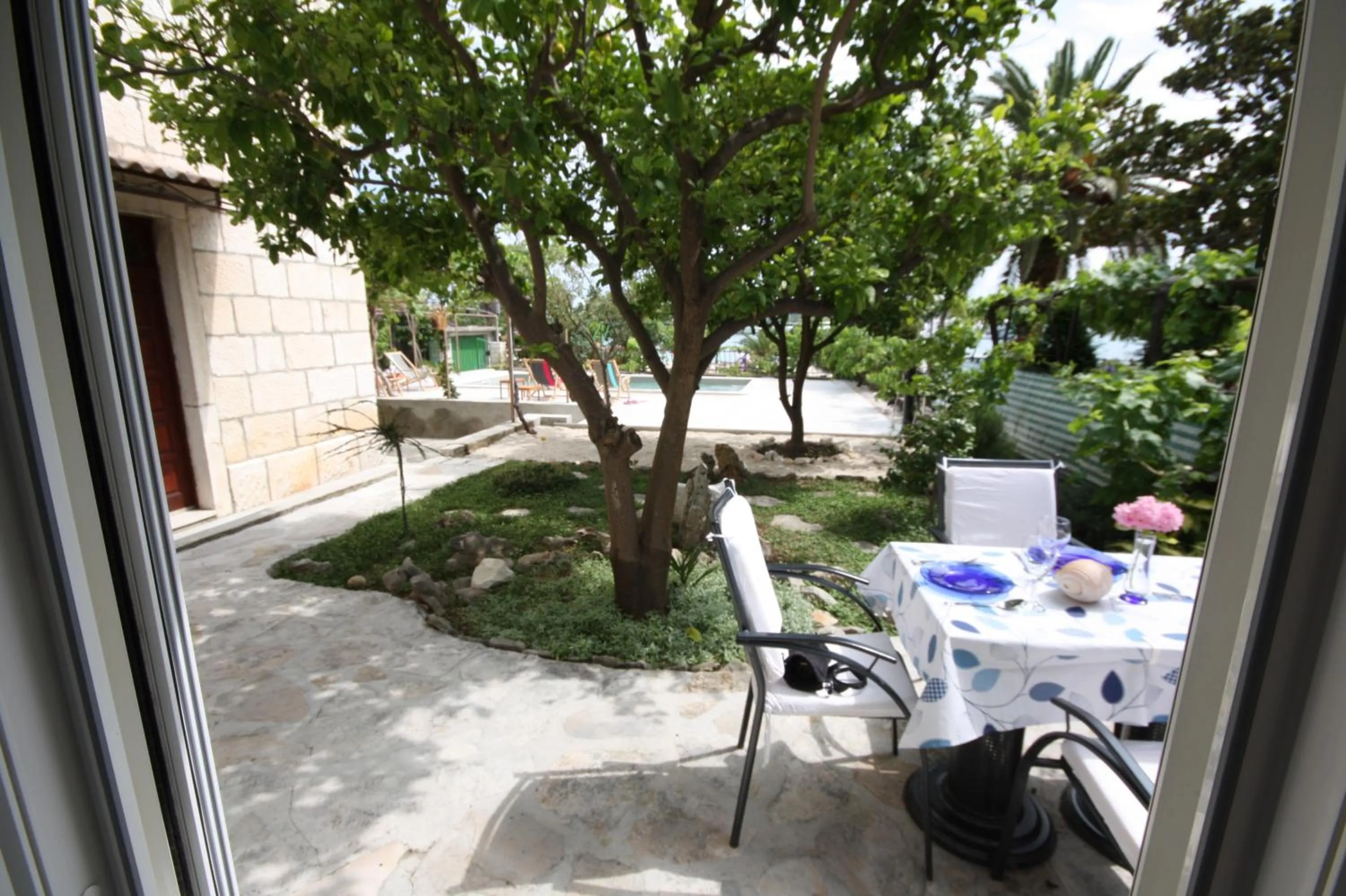 Garden in Apartments Gina
