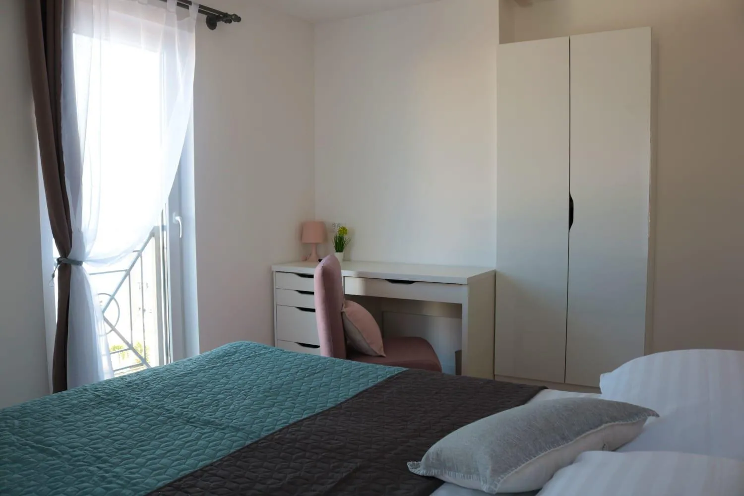 Bedroom, Bed in Apartments Gina