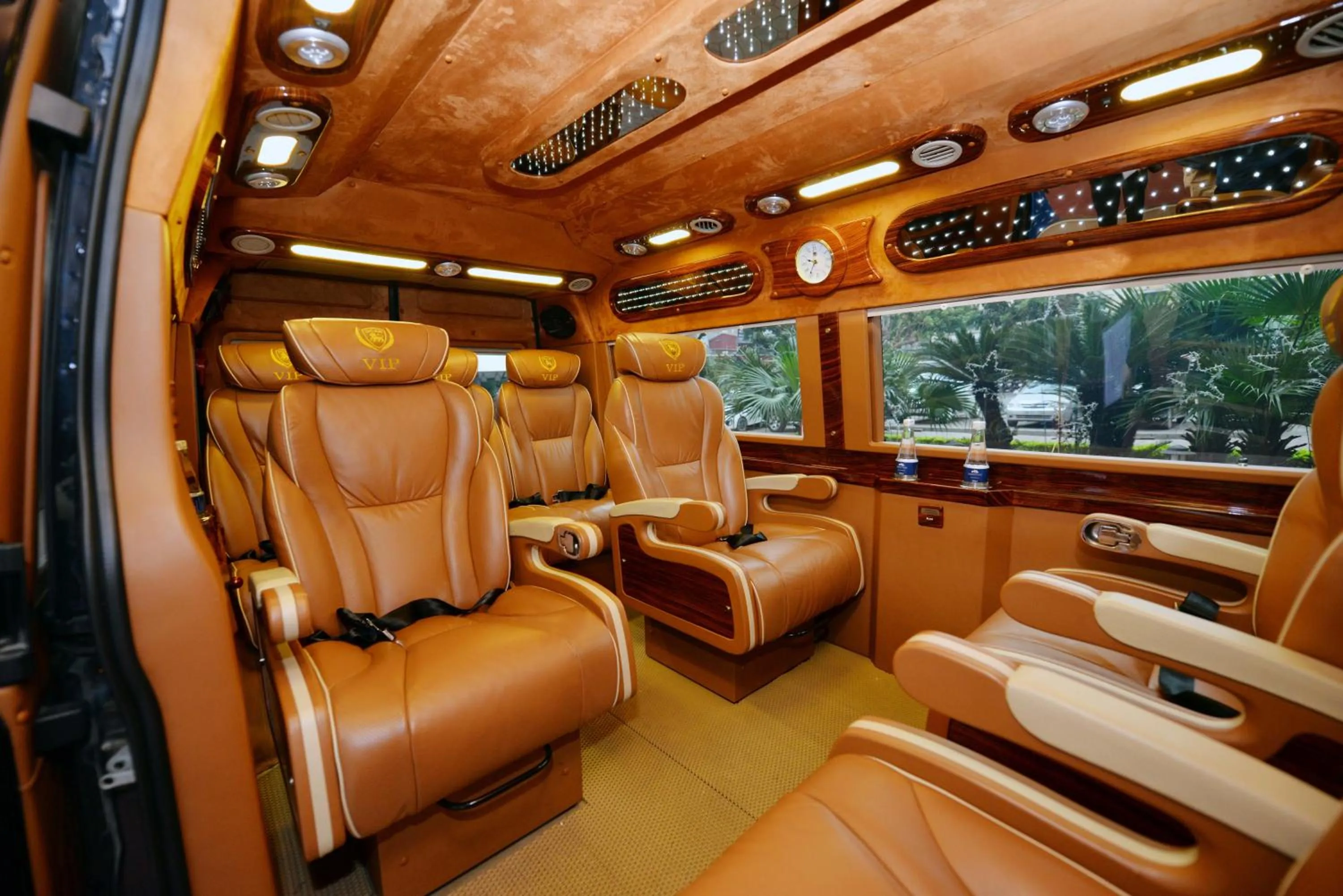 Area and facilities in Paradise Sails Cruise