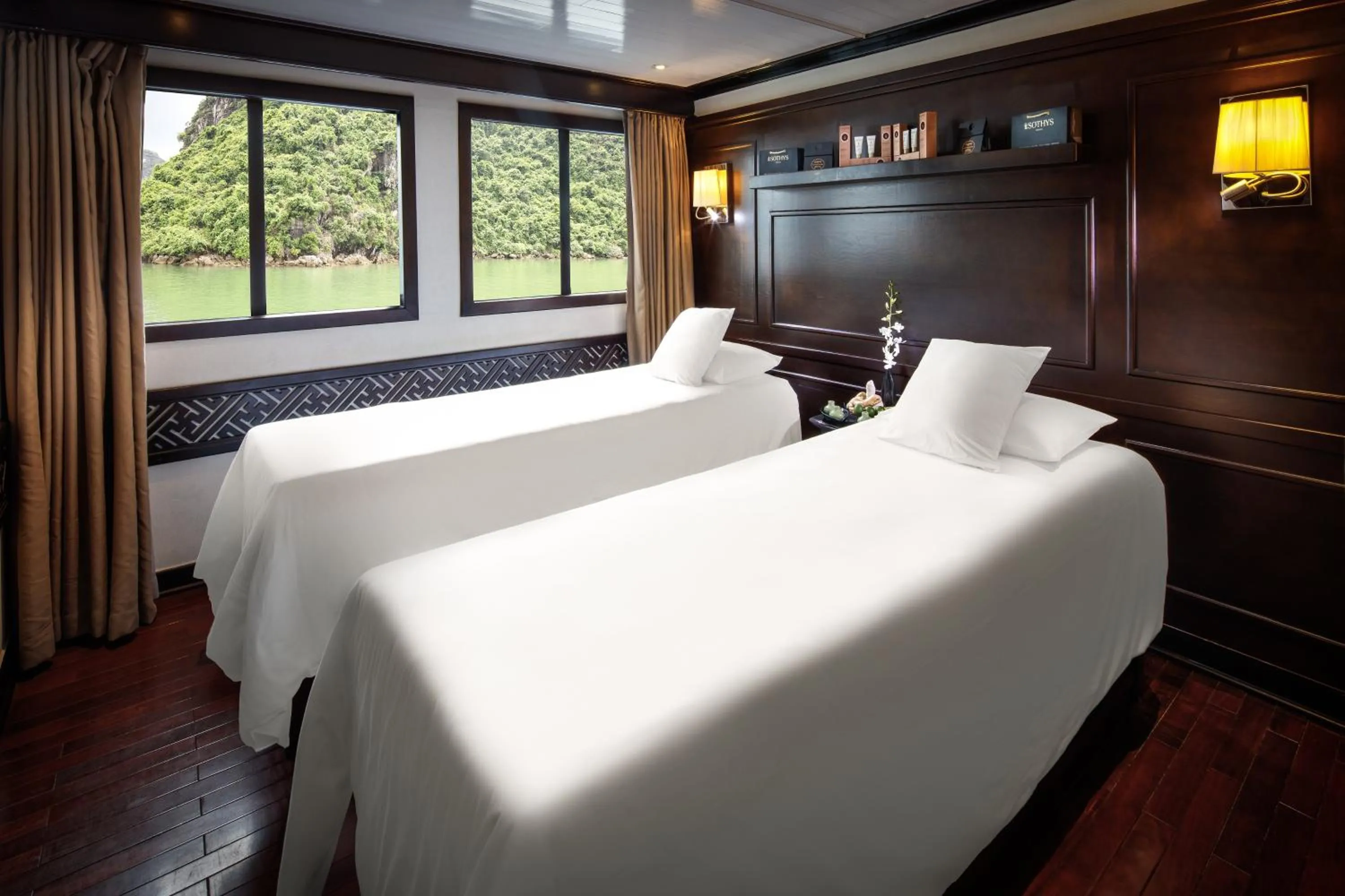 Massage in Paradise Sails Cruise