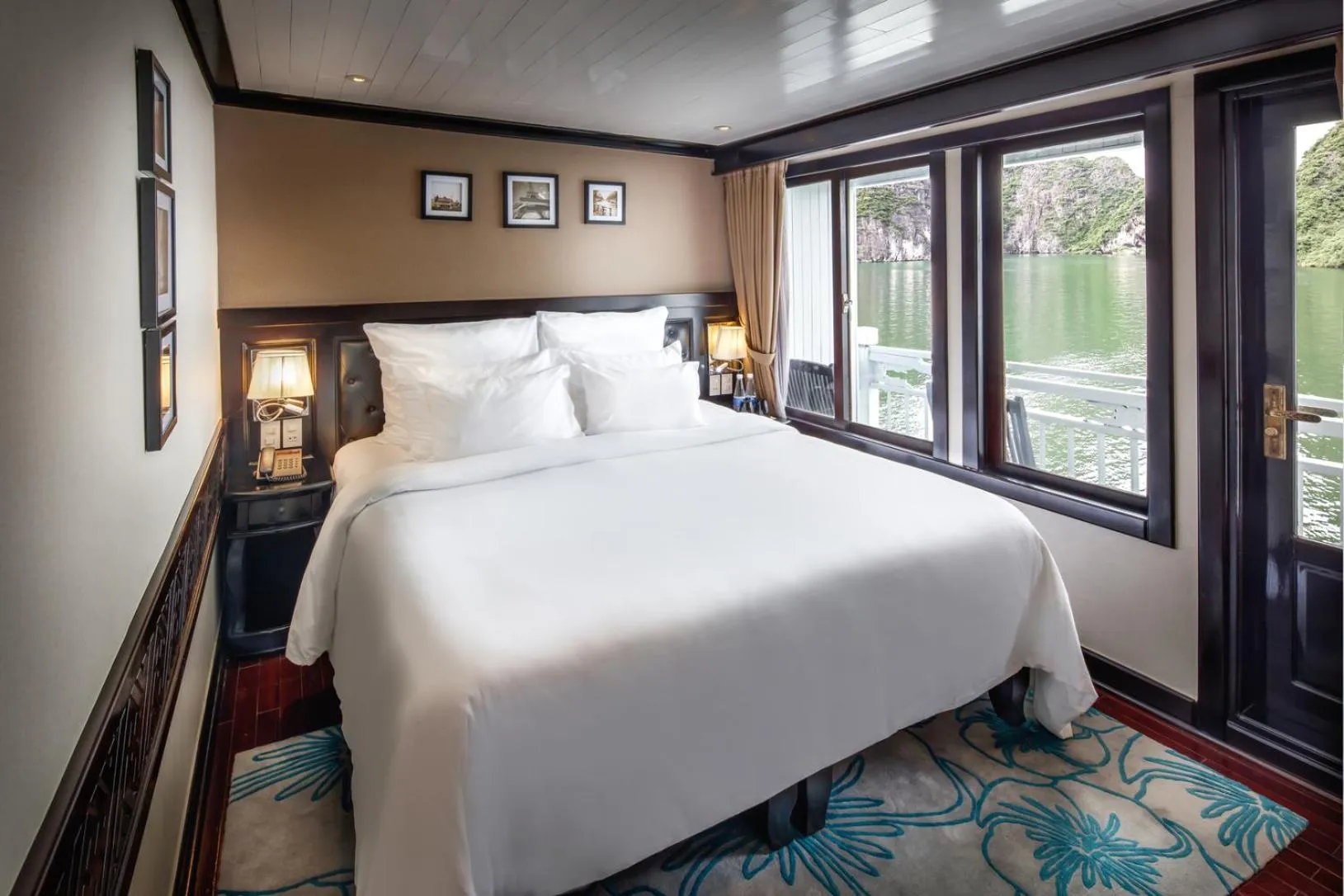 Bedroom in Paradise Sails Cruise