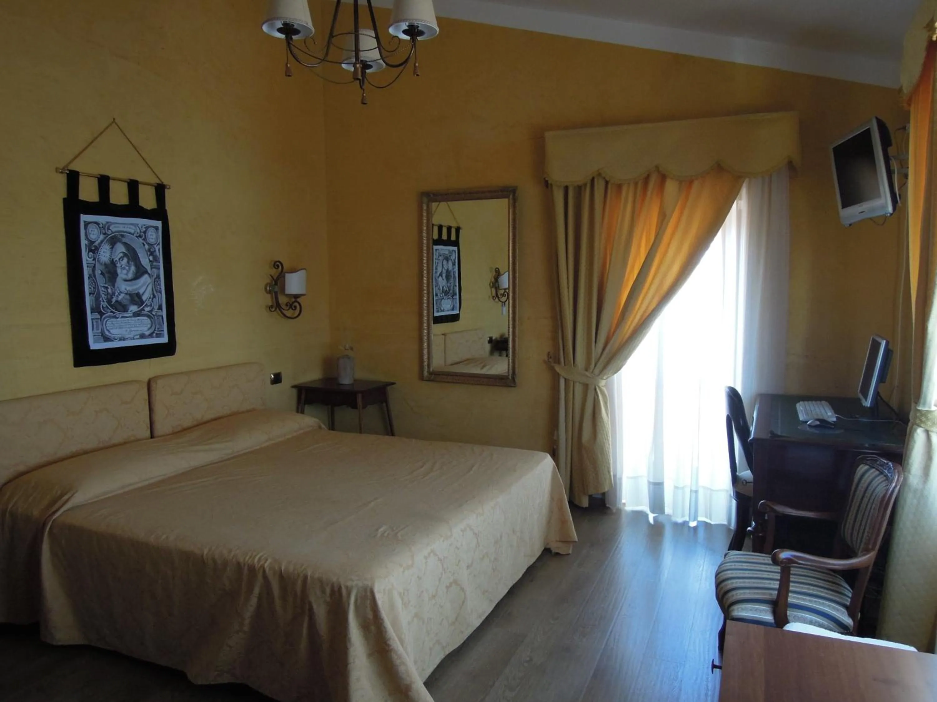 Photo of the whole room, Bed in Sant'Agostino Guest Rooms