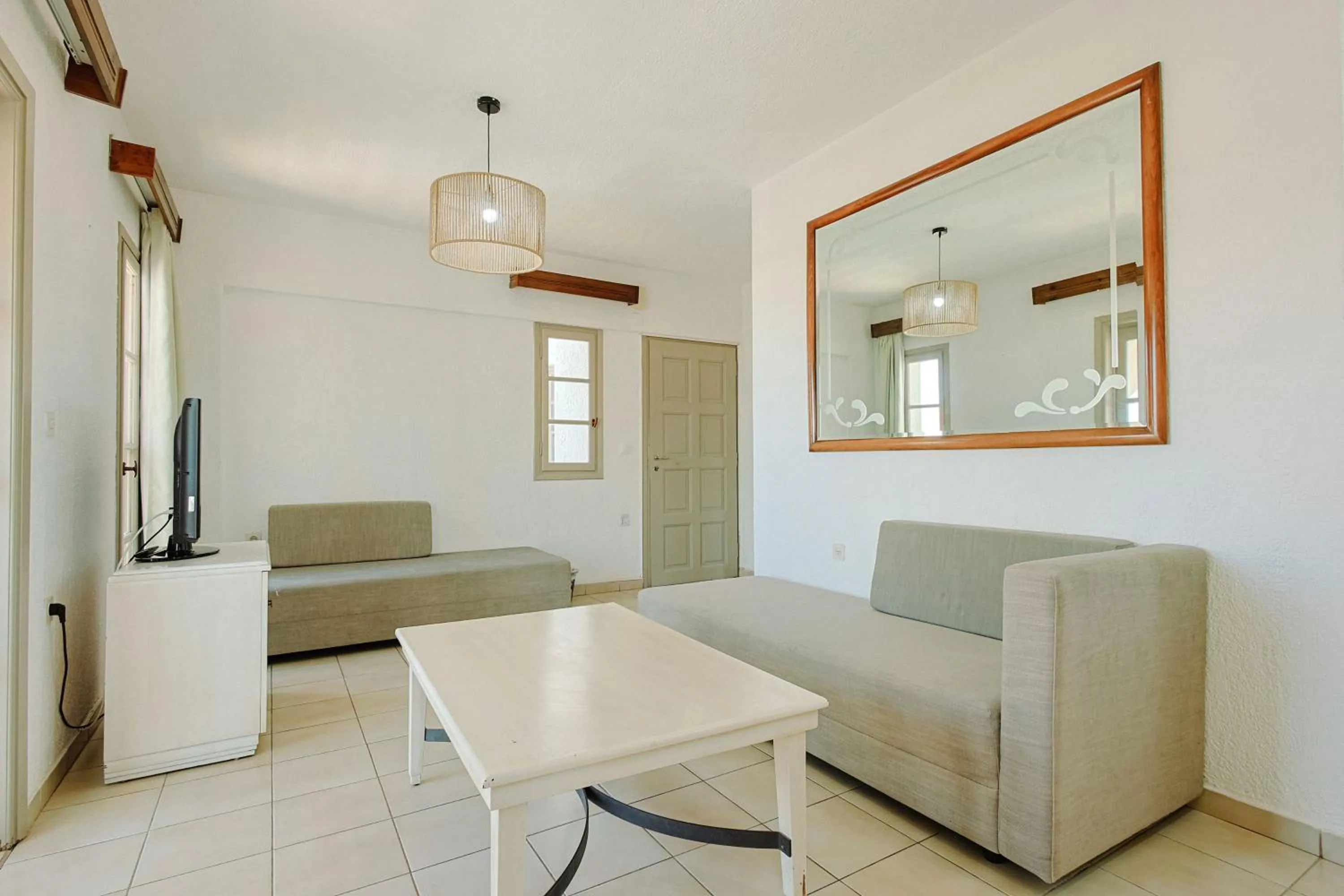 Photo of the whole room in Elmi Beach Hotel & Suites