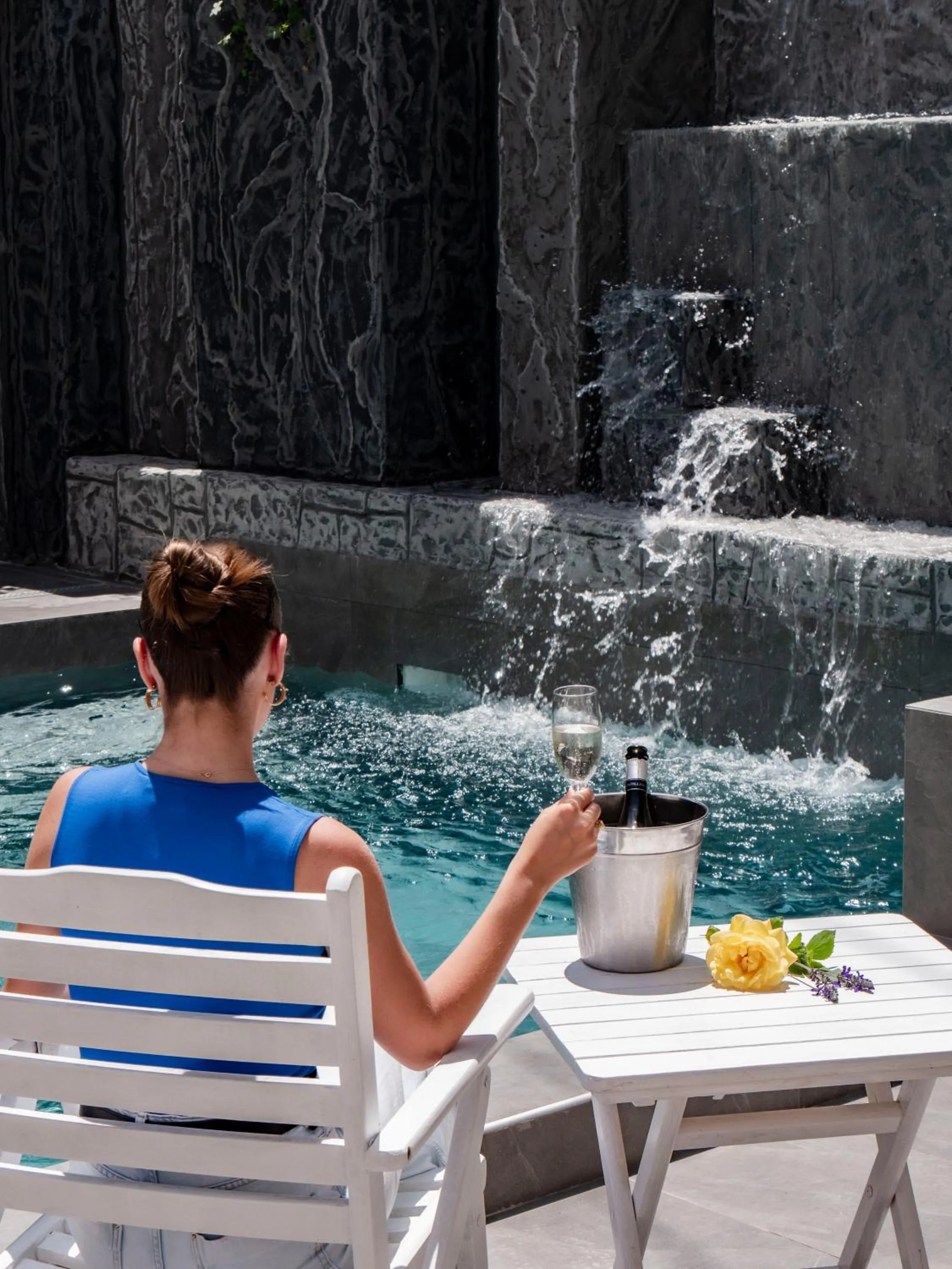 Swimming pool in Elmi Beach Hotel & Suites