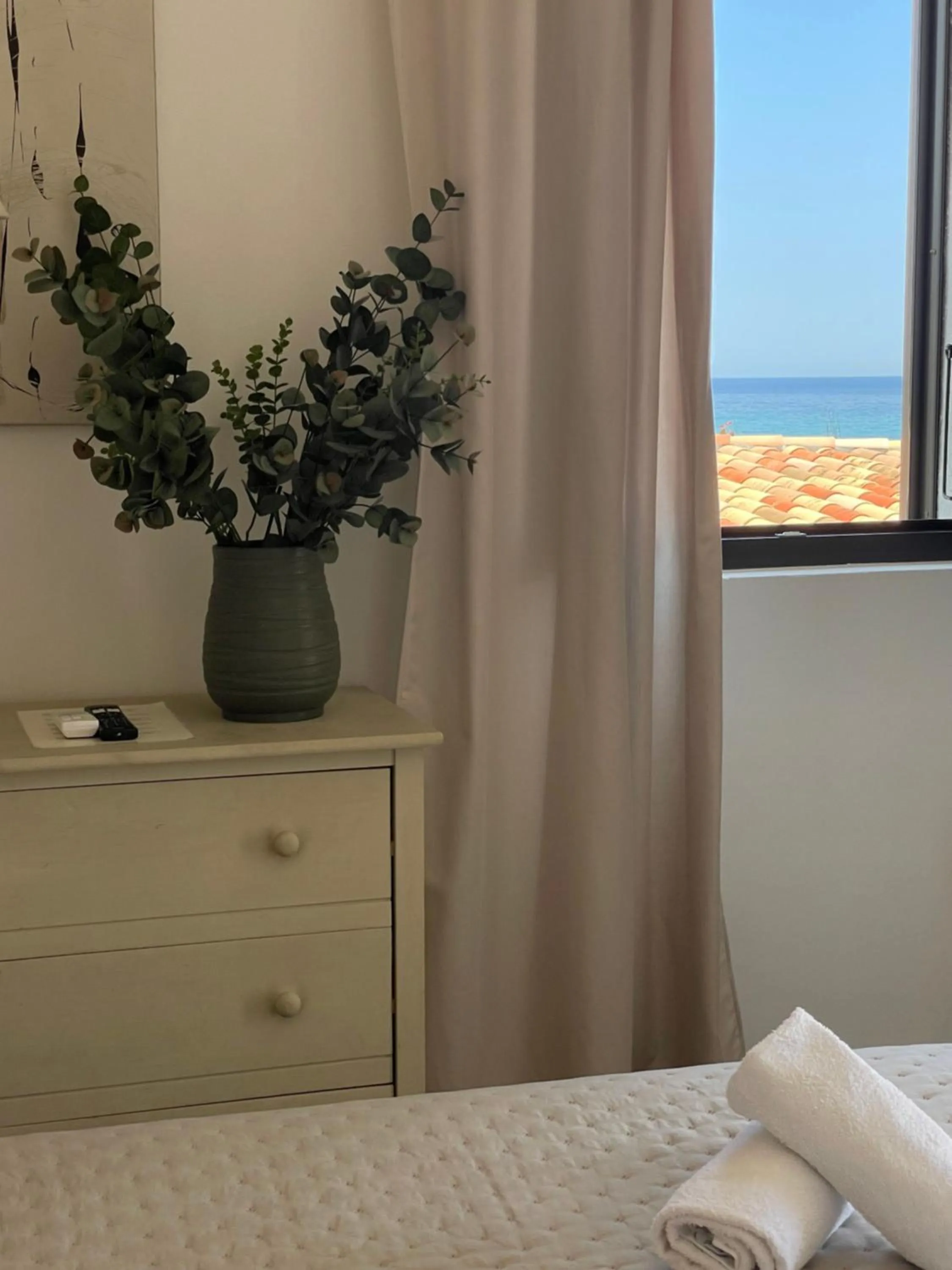 Bed in Hôtel Restaurant La Caravelle