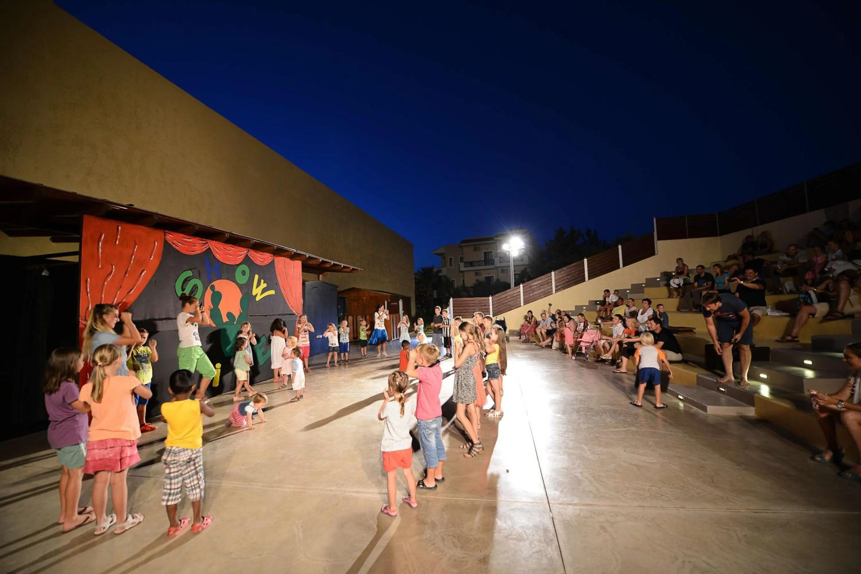 Entertainment in Cactus Beach Hotel