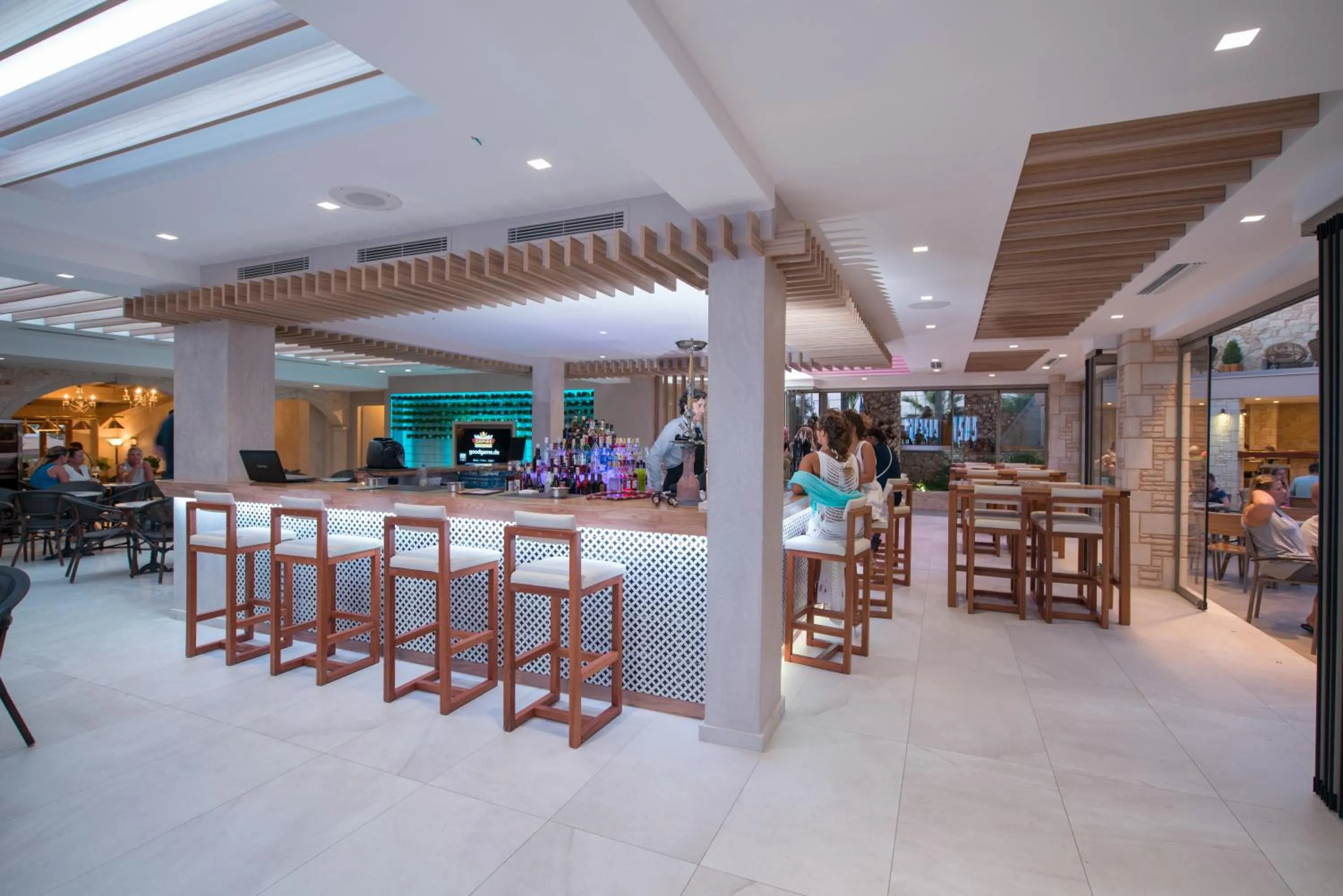 Lounge or bar in Cactus Beach Hotel