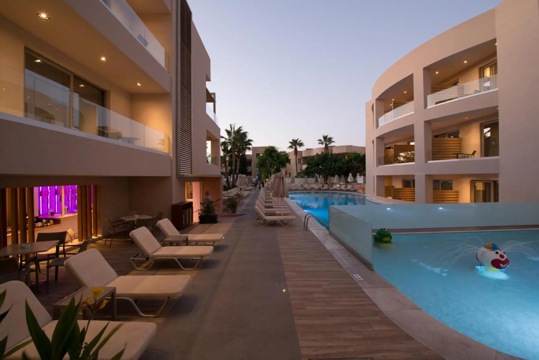 Swimming pool in Cactus Beach Hotel