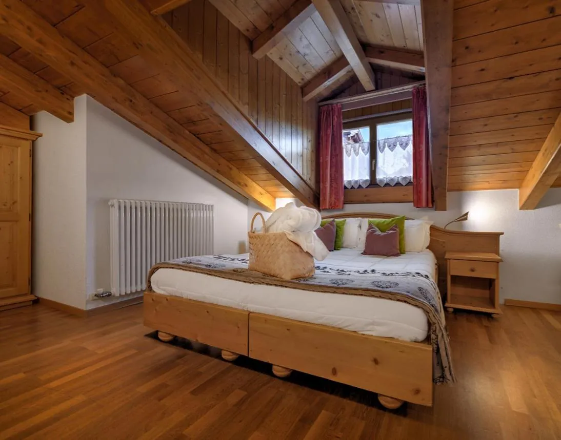 Bedroom, Bed in Hotel Caminetto