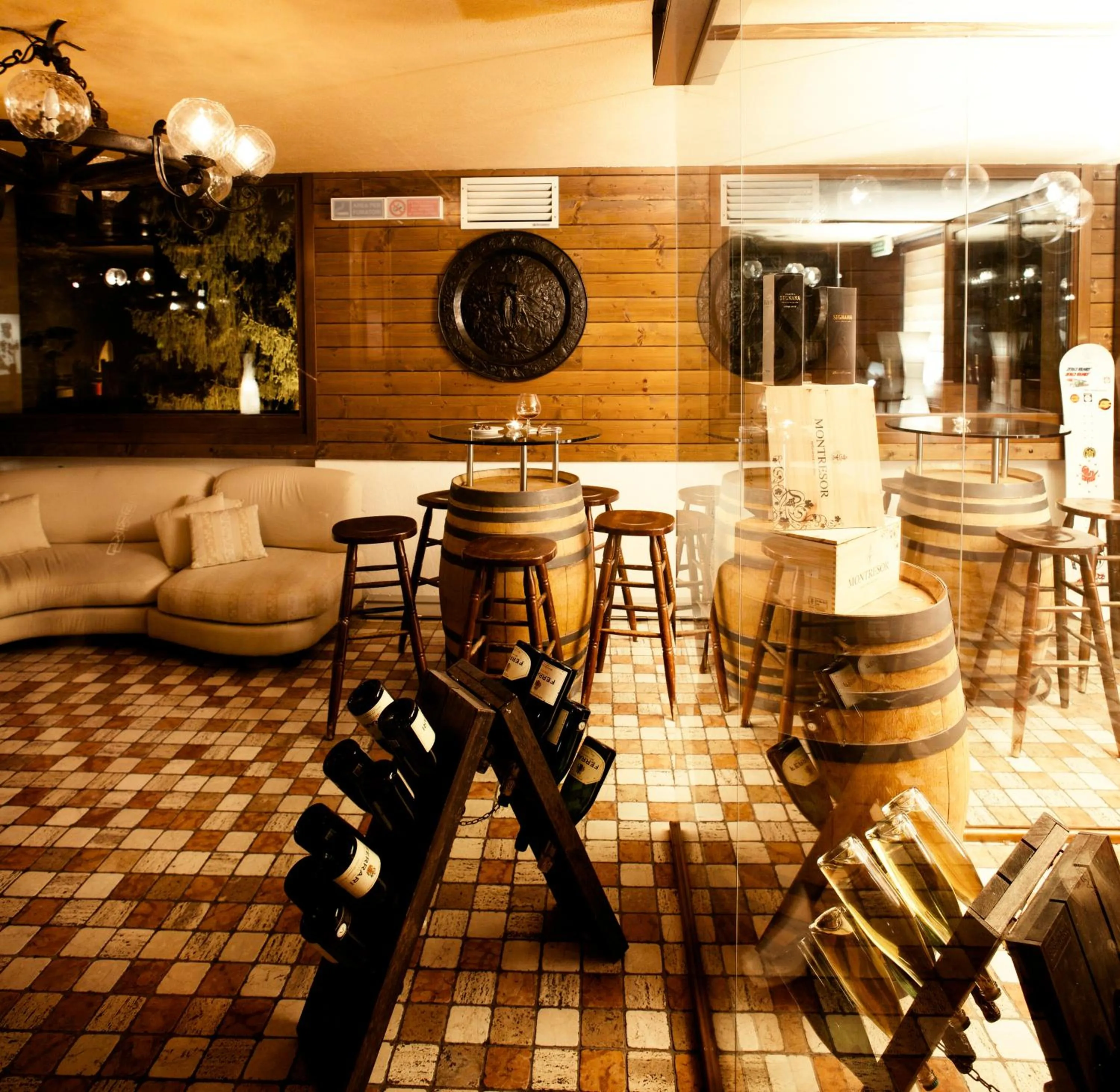 Area and facilities in Hotel Caminetto