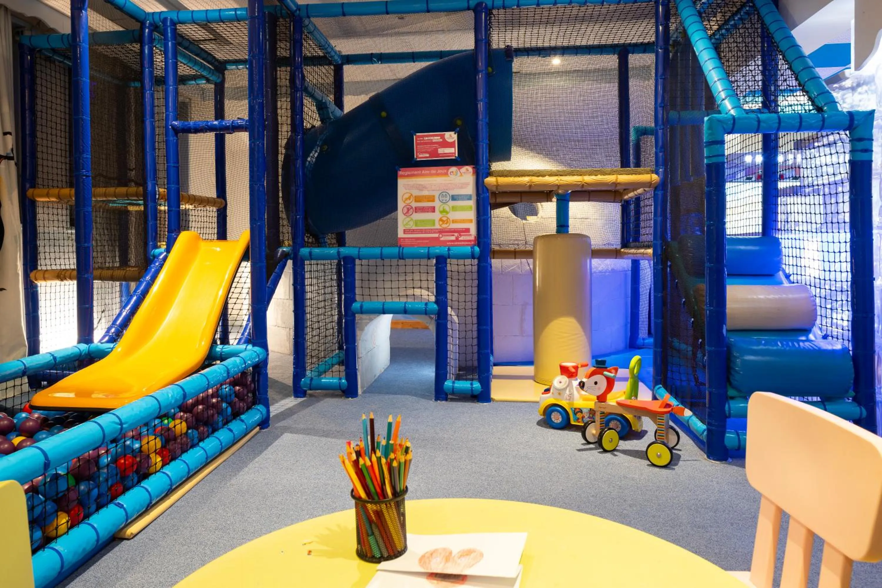 Game Room in Le Lana