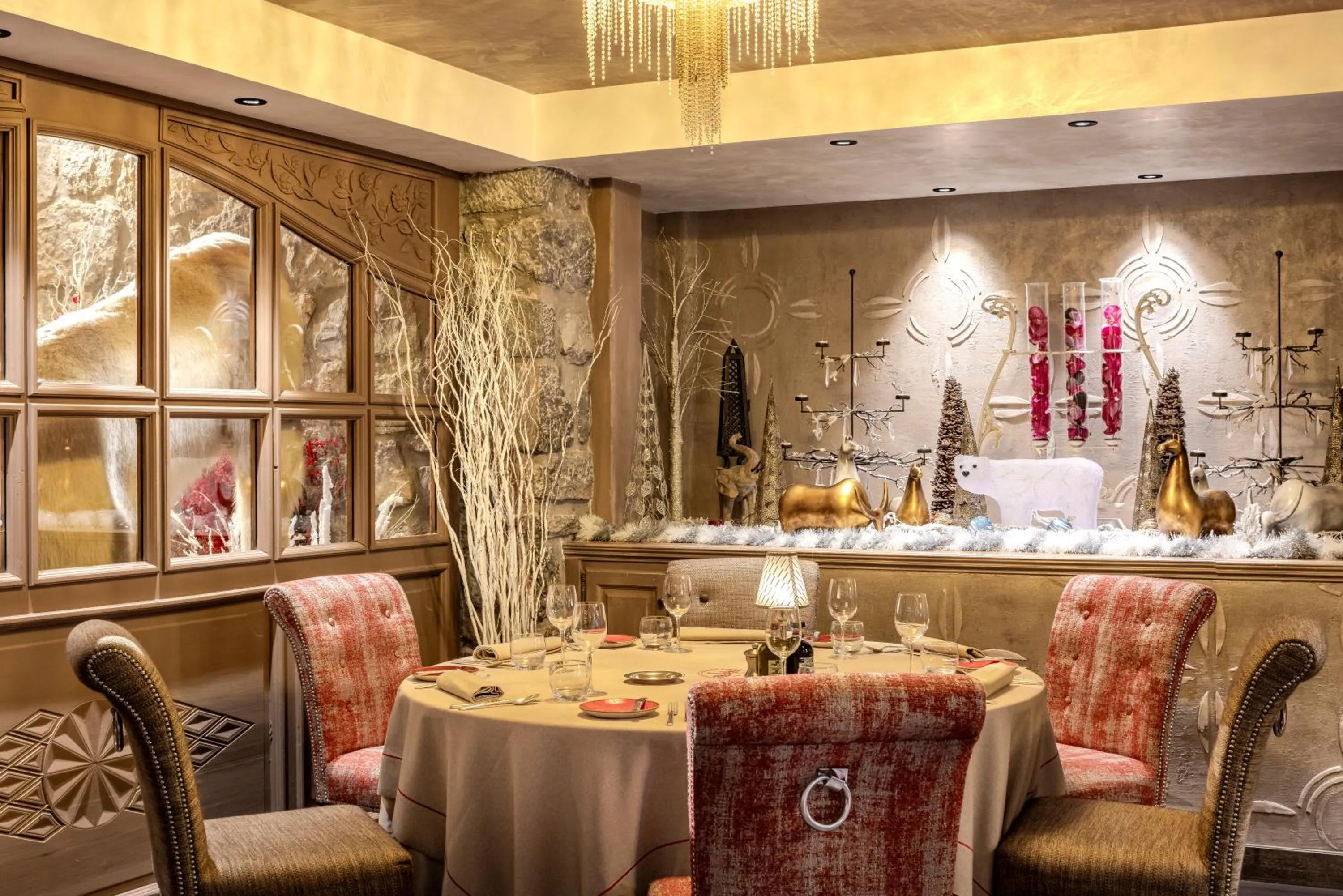 Restaurant/places to eat in Le Lana