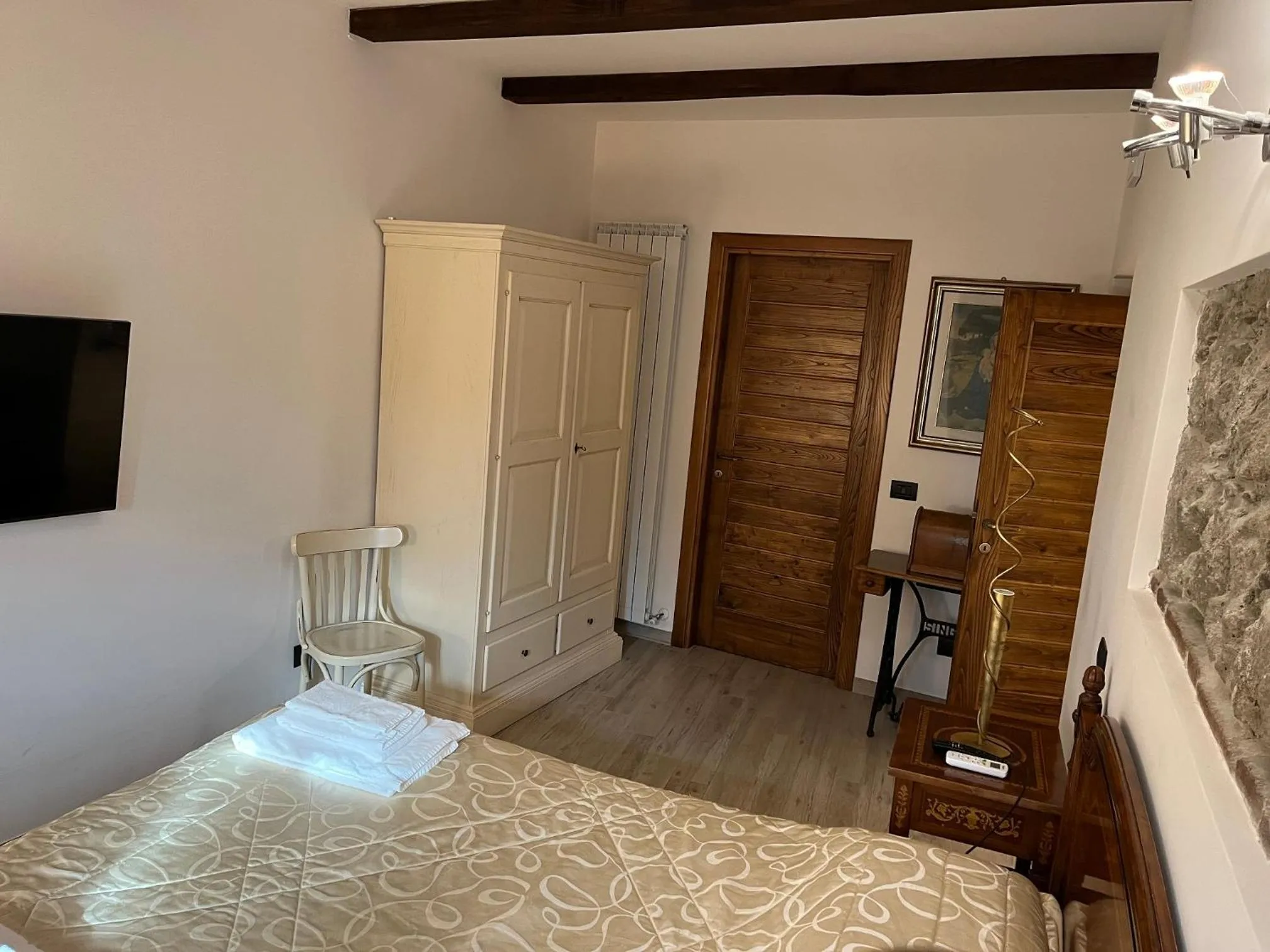 Bedroom, Bed in Albergo Diffuso Locanda Specchio Di Diana