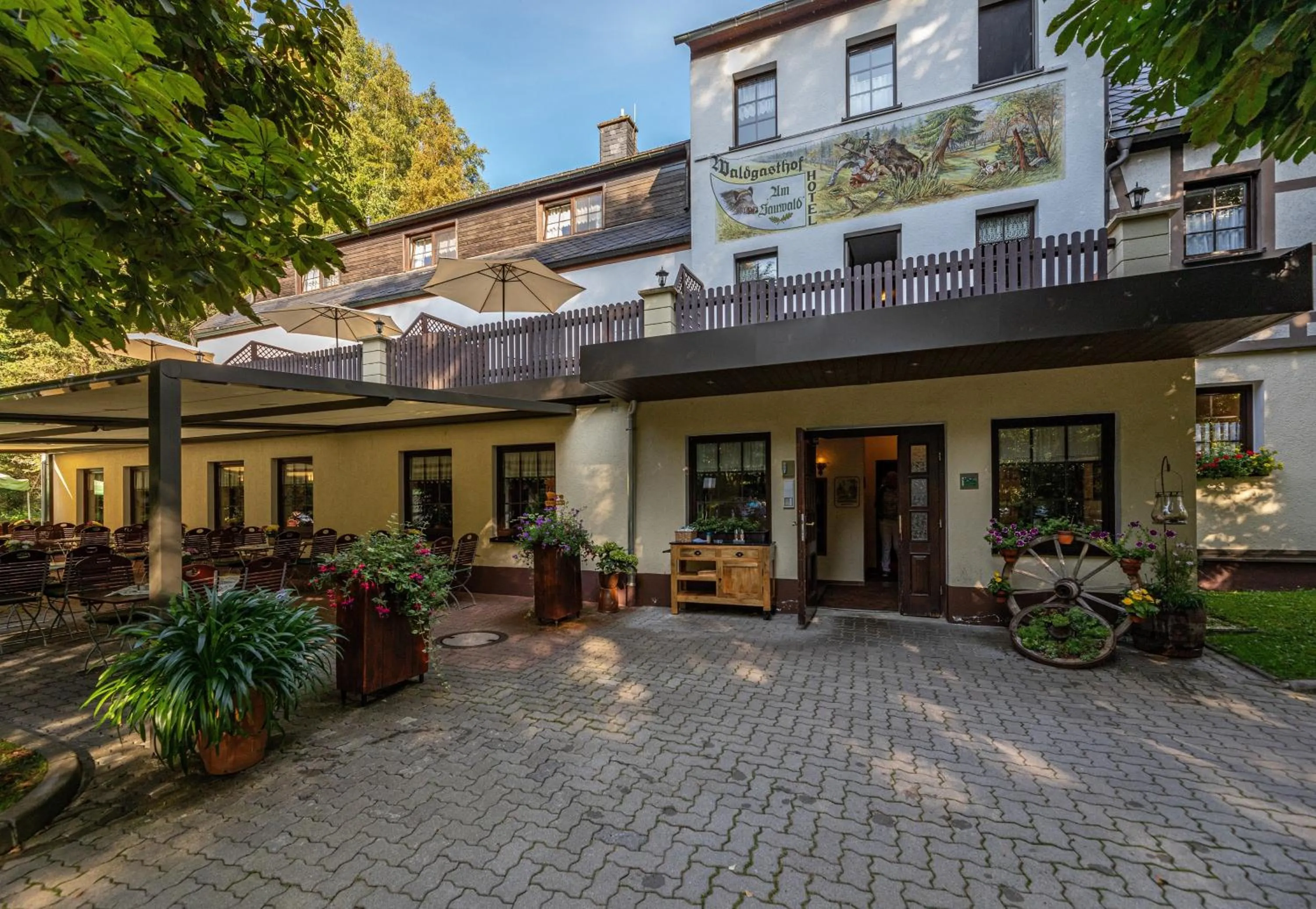 Property building in Waldgasthof & Hotel Am Sauwald