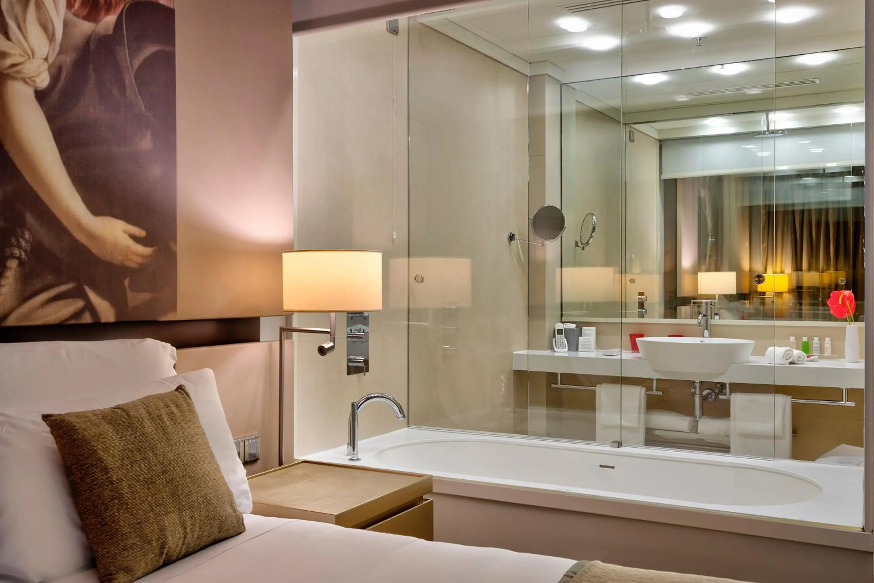 Bed in Villa Agrippina Gran Meliá – The Leading Hotels of the World