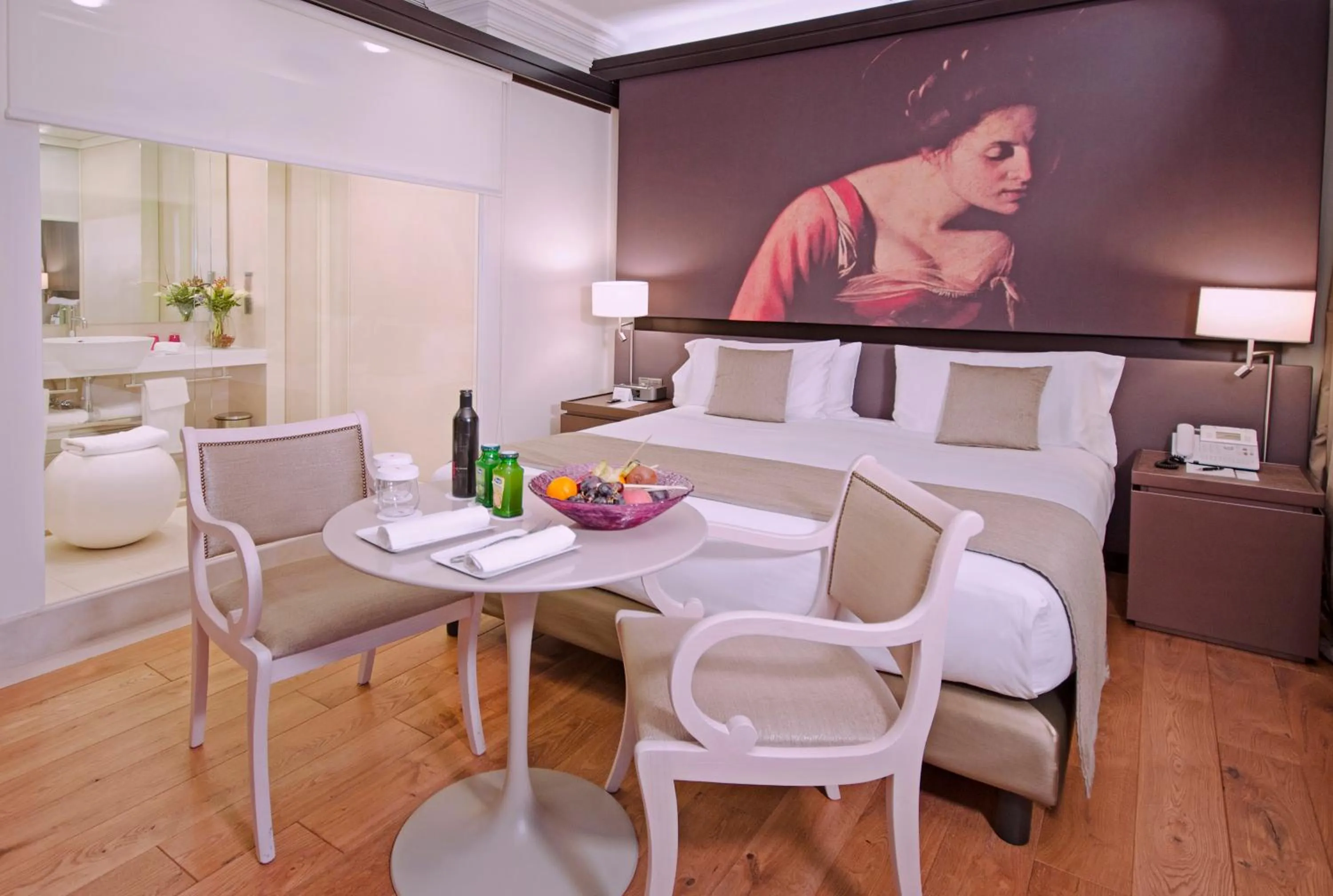 Bed in Villa Agrippina Gran Meliá – The Leading Hotels of the World