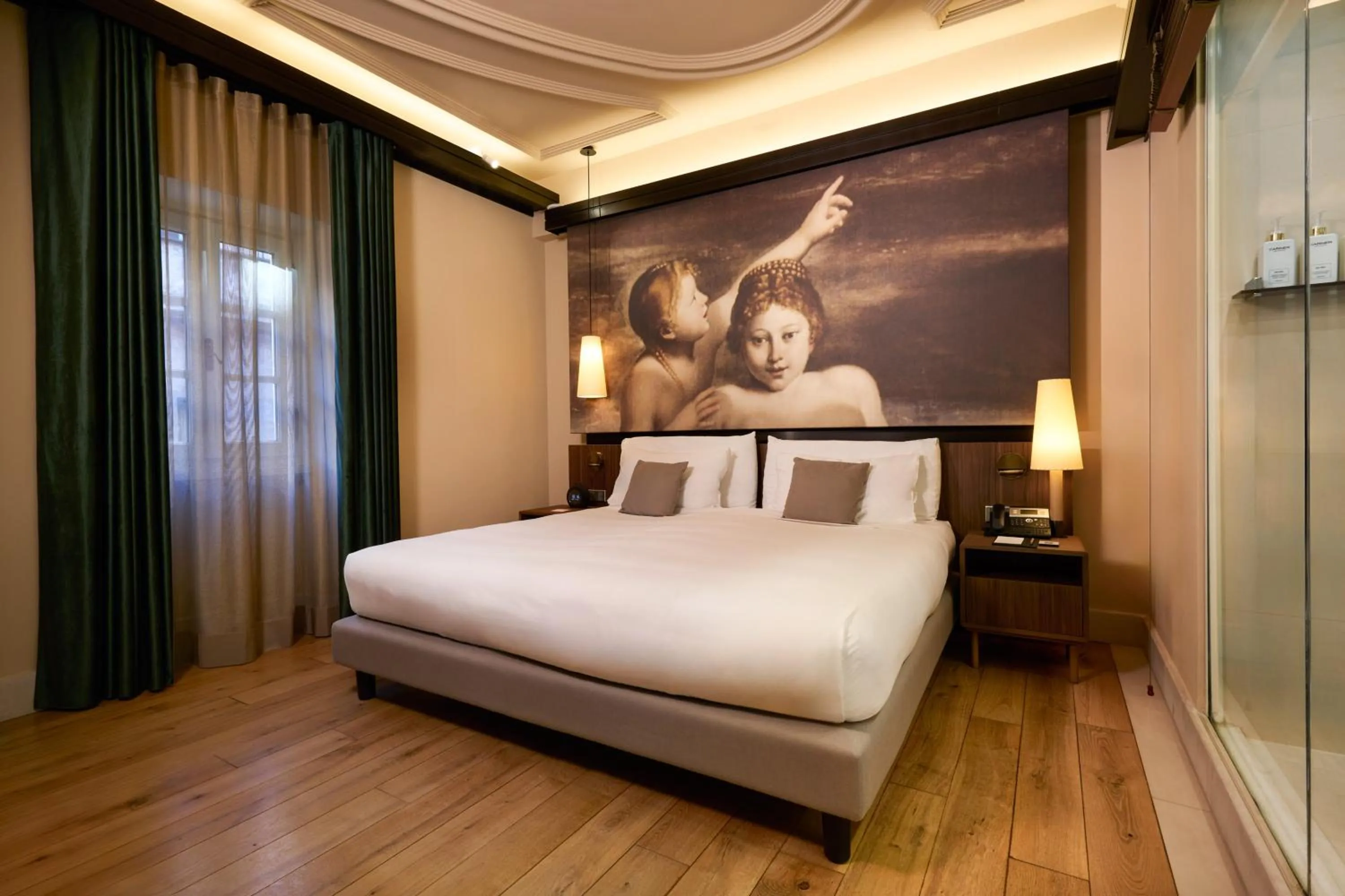 Bed in Villa Agrippina Gran Meliá – The Leading Hotels of the World