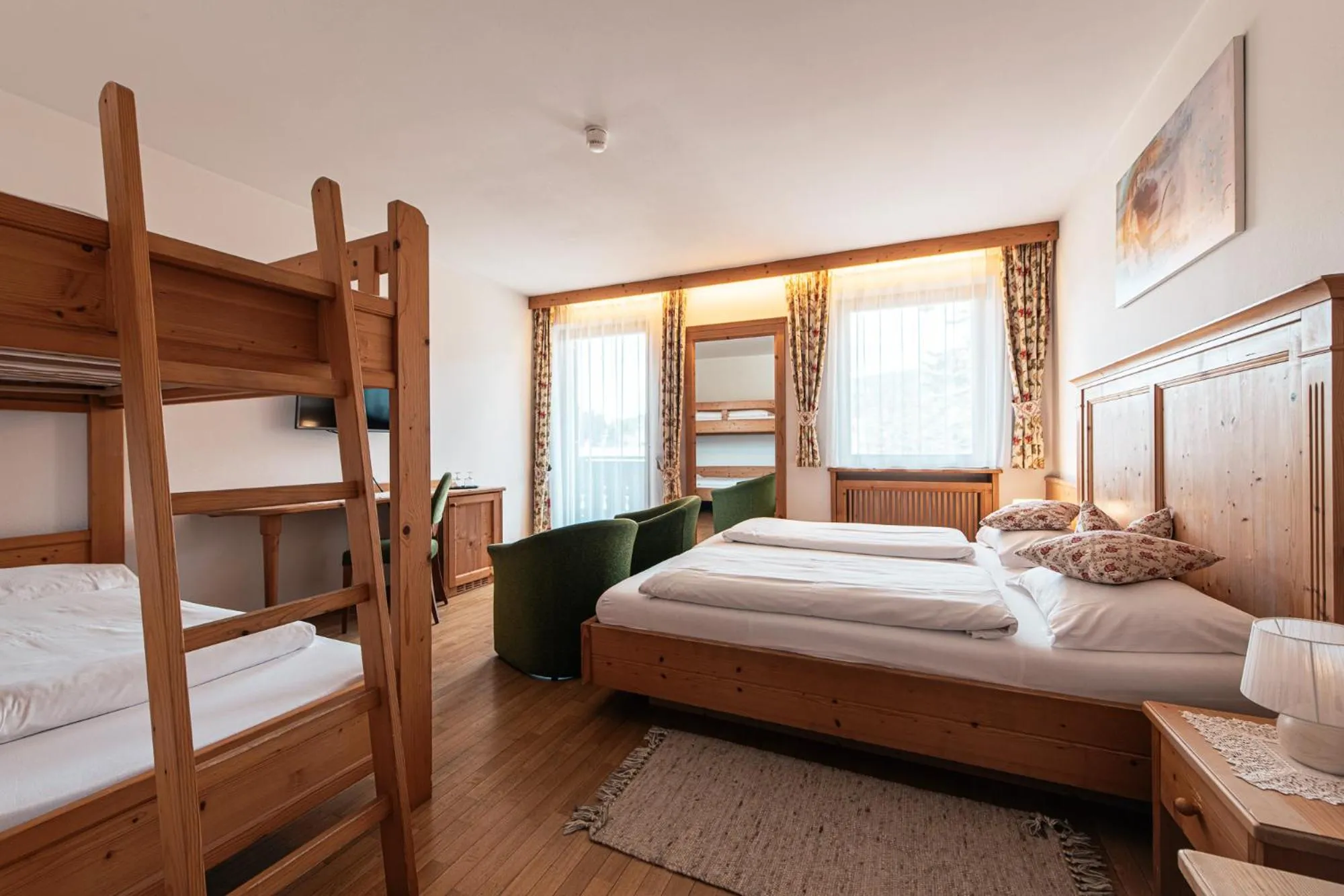 Bedroom, Bed in Hotel Goldene Rose