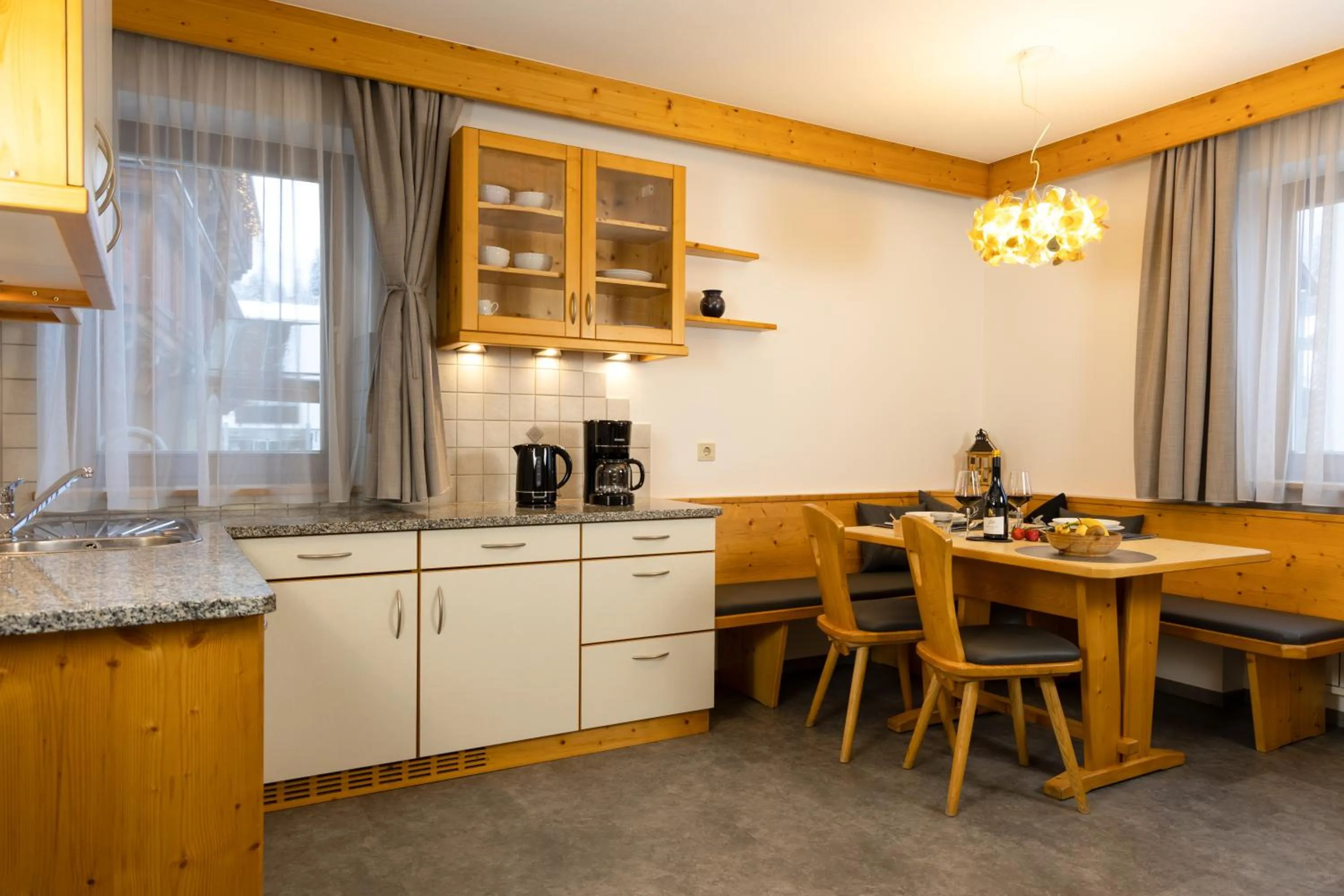 Kitchen or kitchenette in Hotel Goldene Rose