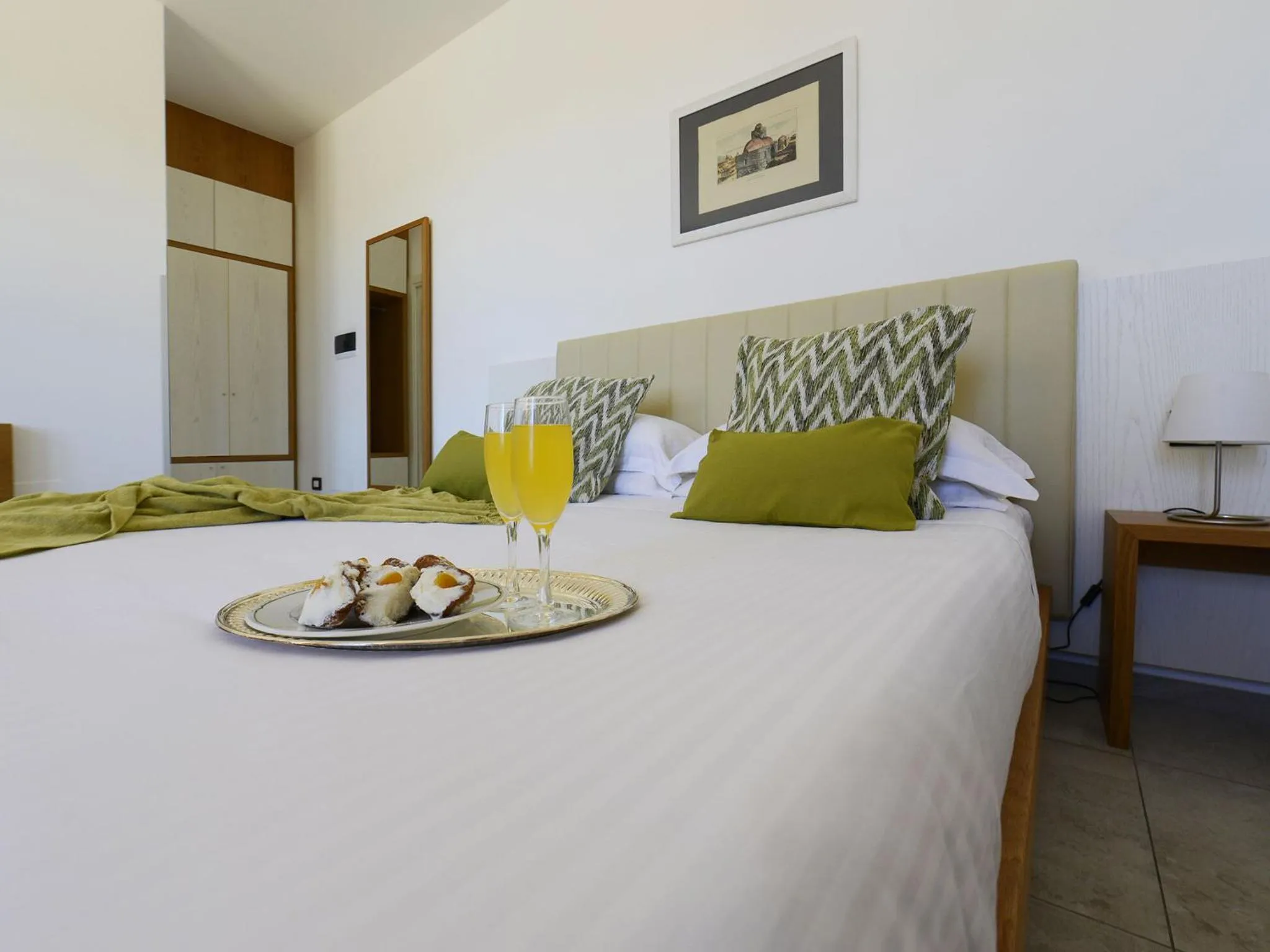 Shower, Bed in Best Western Hotel Martello