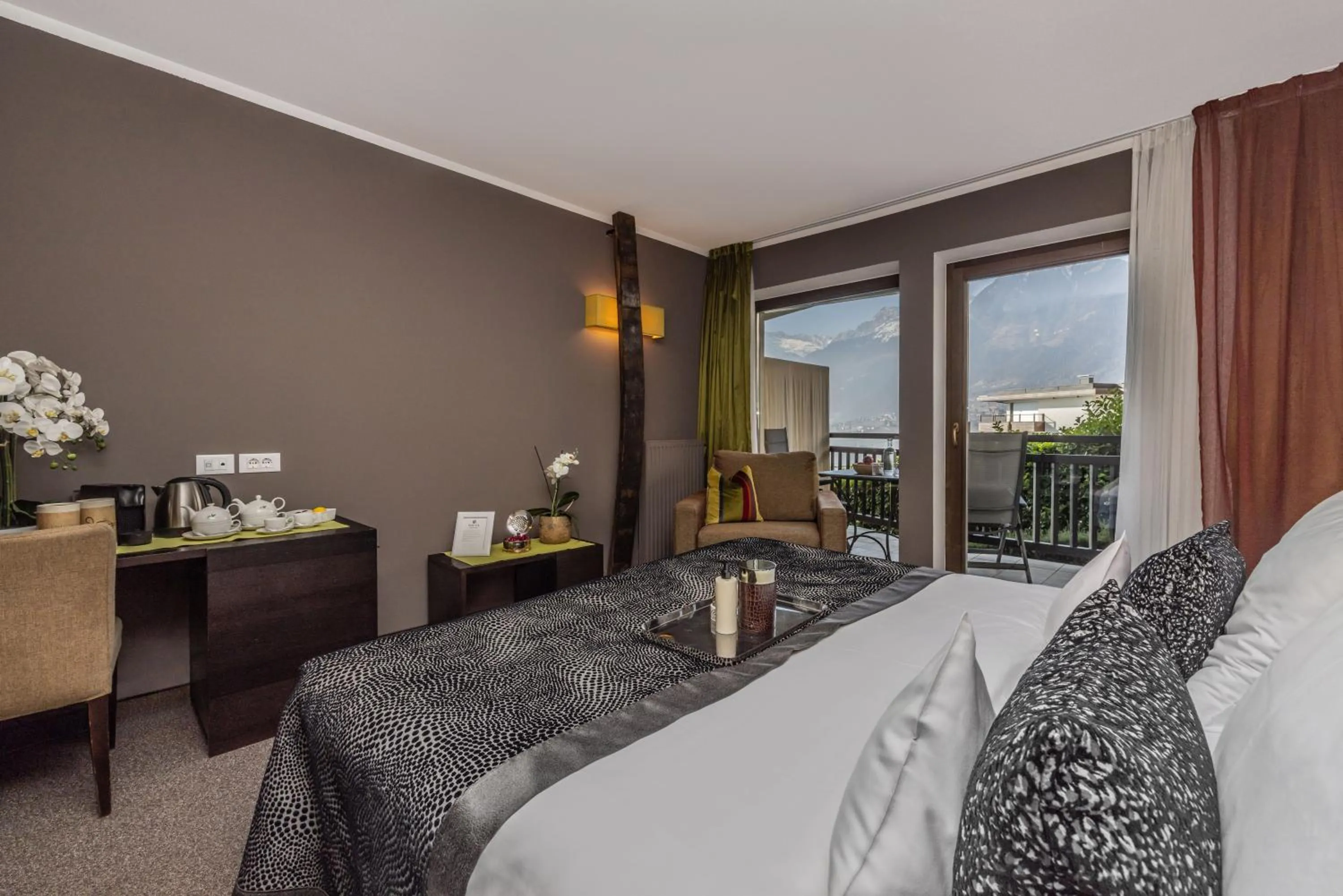 View (from property/room), Bed in Hotel Der Weinmesser