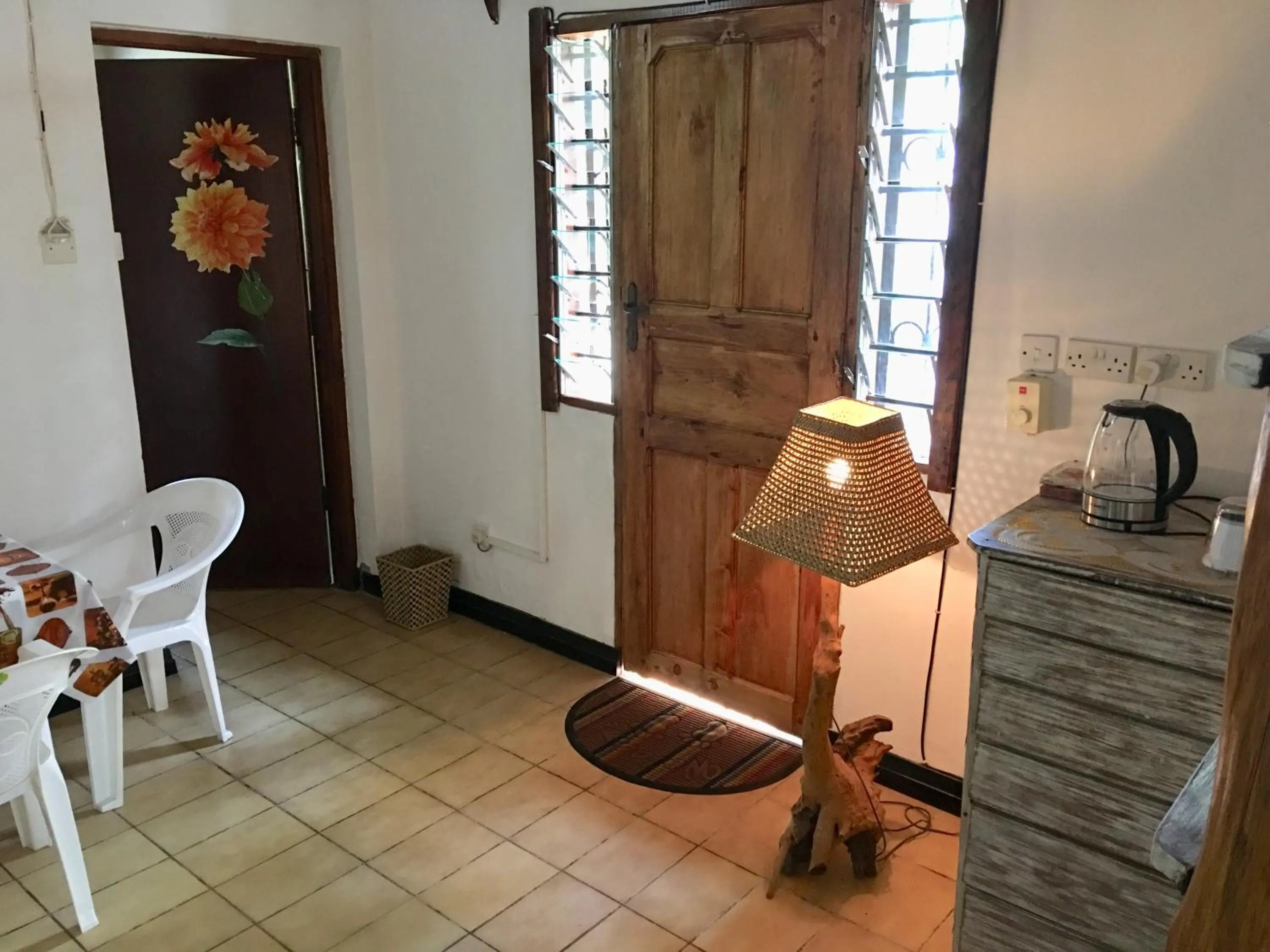 Patio in Tradewinds Lodge