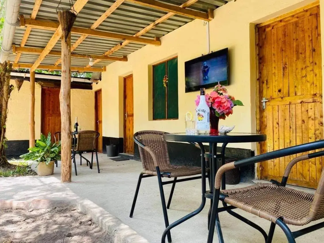 Double or Twin Room with Shared Bathroom in Tradewinds Lodge Double or Twin Room with Shared Bathroom in Tradewinds Lodge