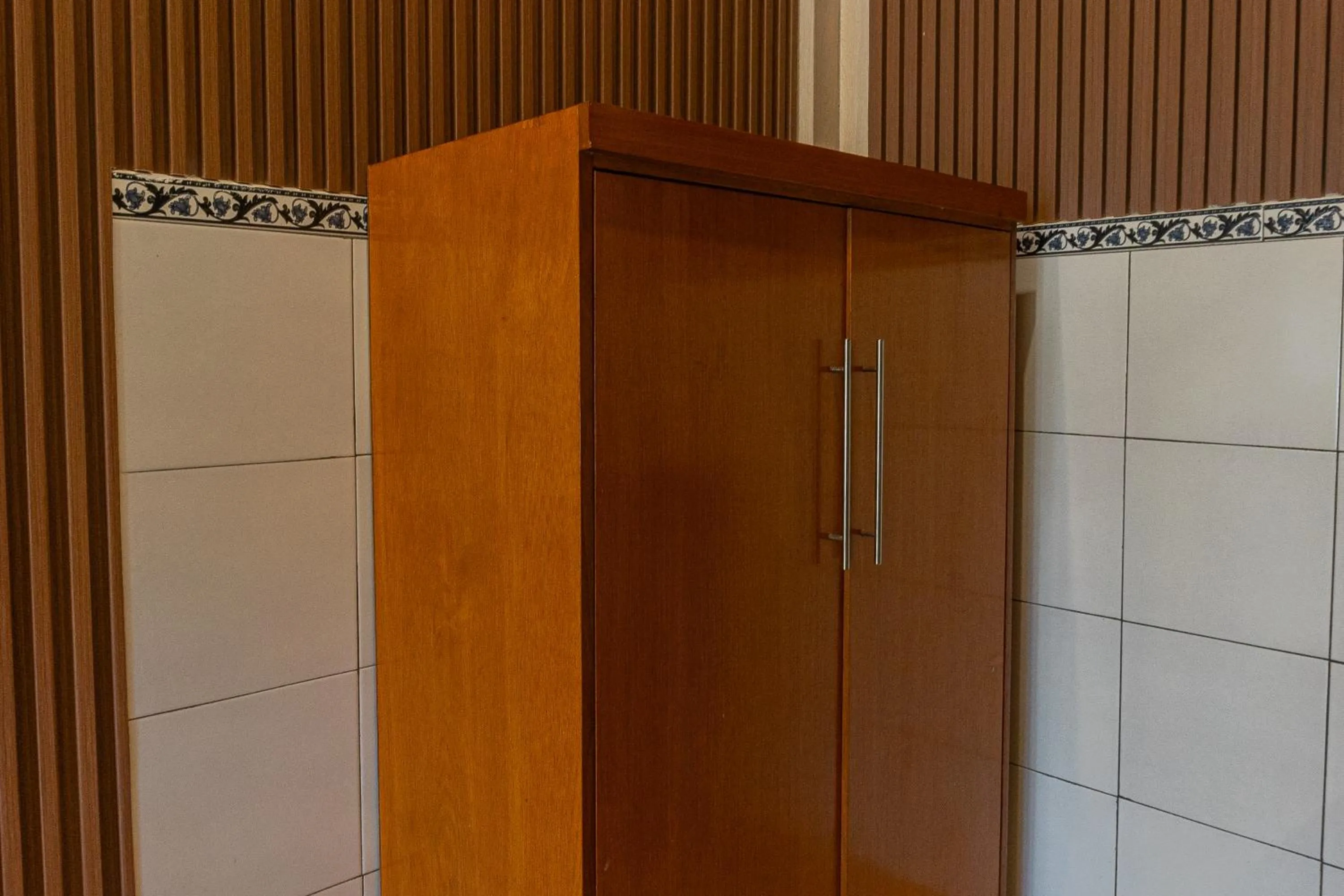 wardrobe in Artha Dewata Home Stay