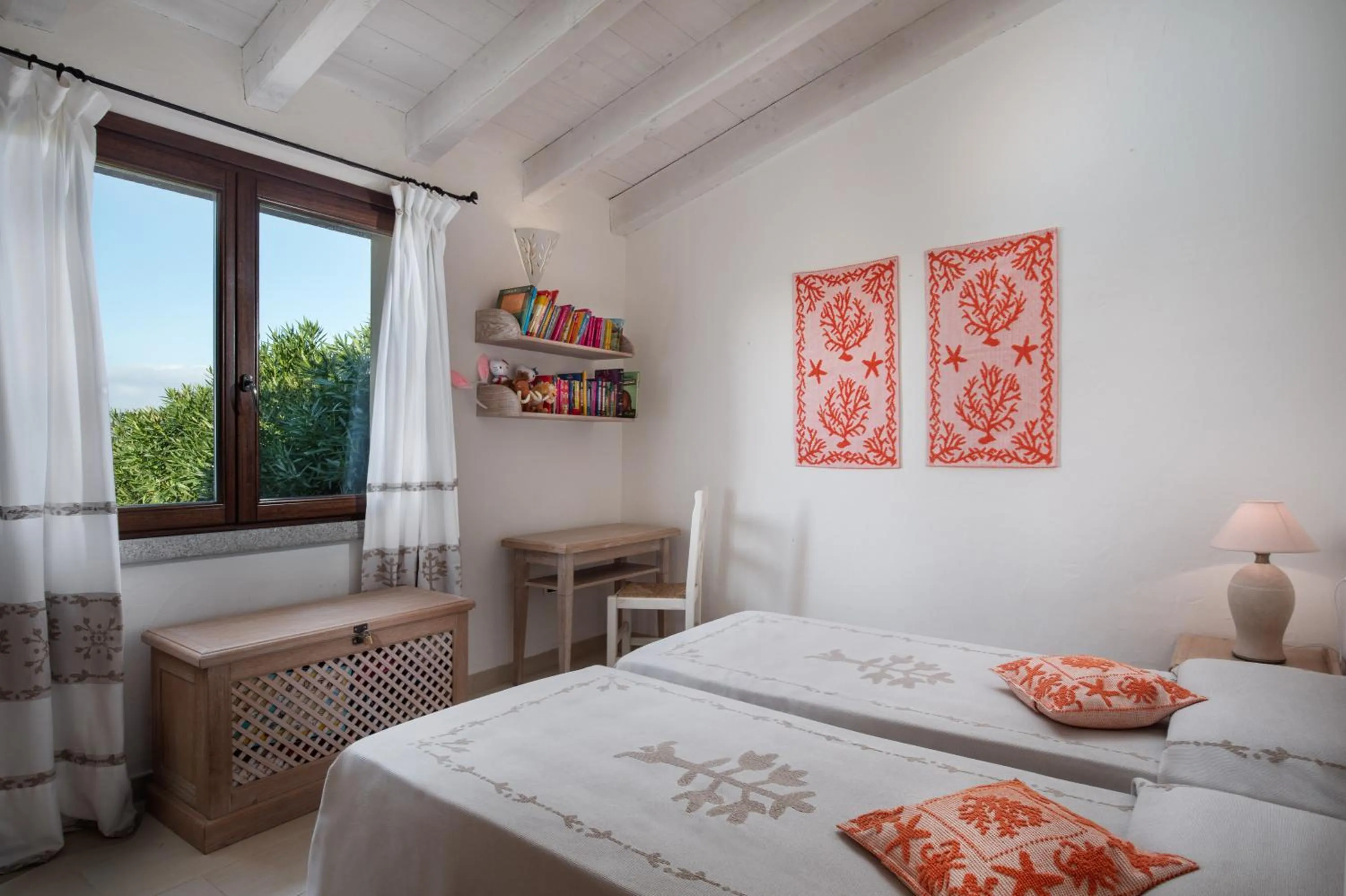 Photo of the whole room, Bed in Punta Falcone Resort