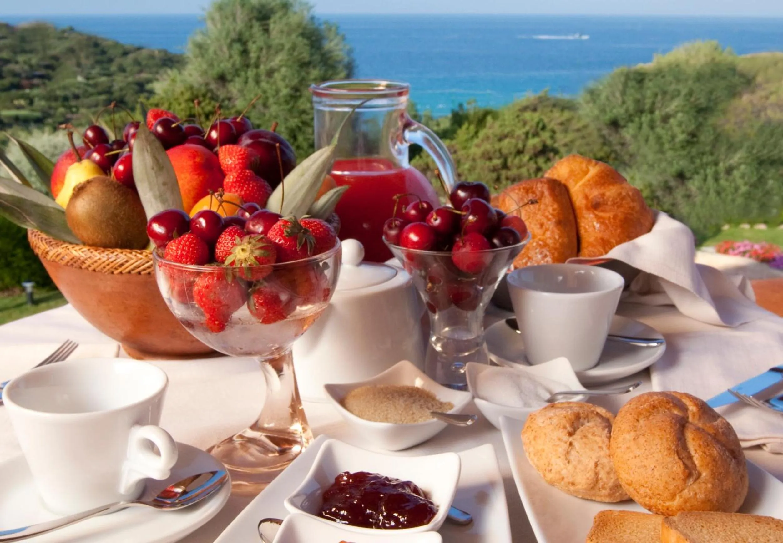 Breakfast in Punta Falcone Resort