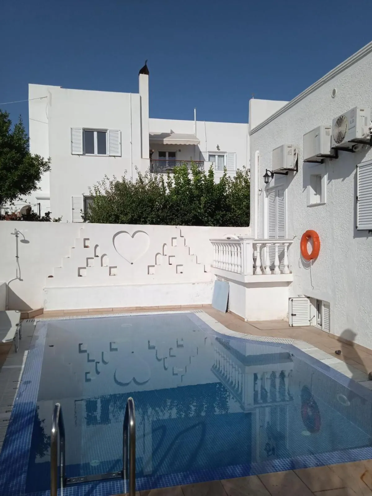Swimming pool in Pension Ptolemeos