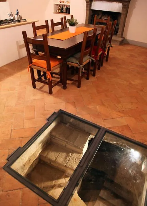 Dining area in Sant'Angelo 42