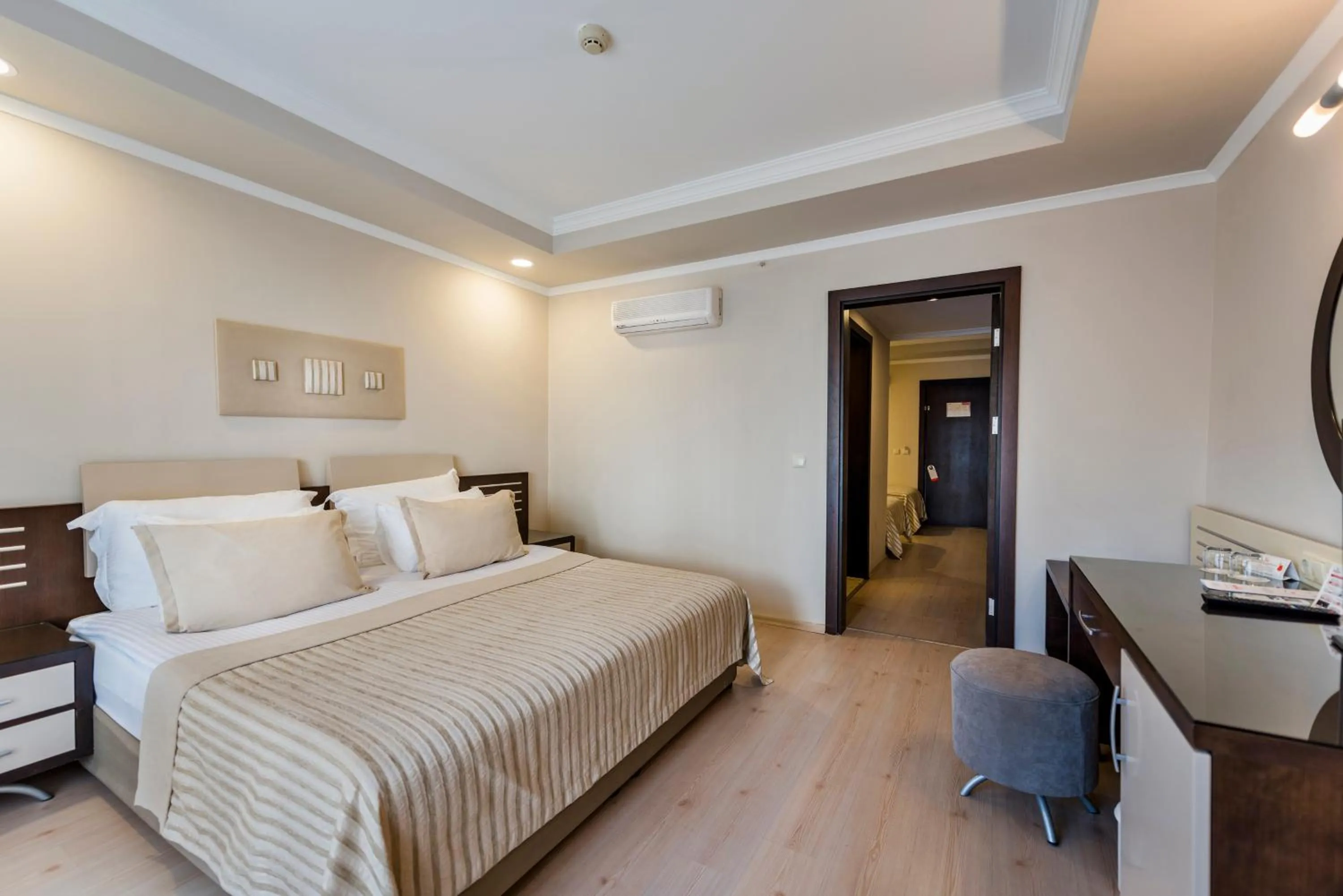 Bedroom, Bed in Club Nena - All Inclusive