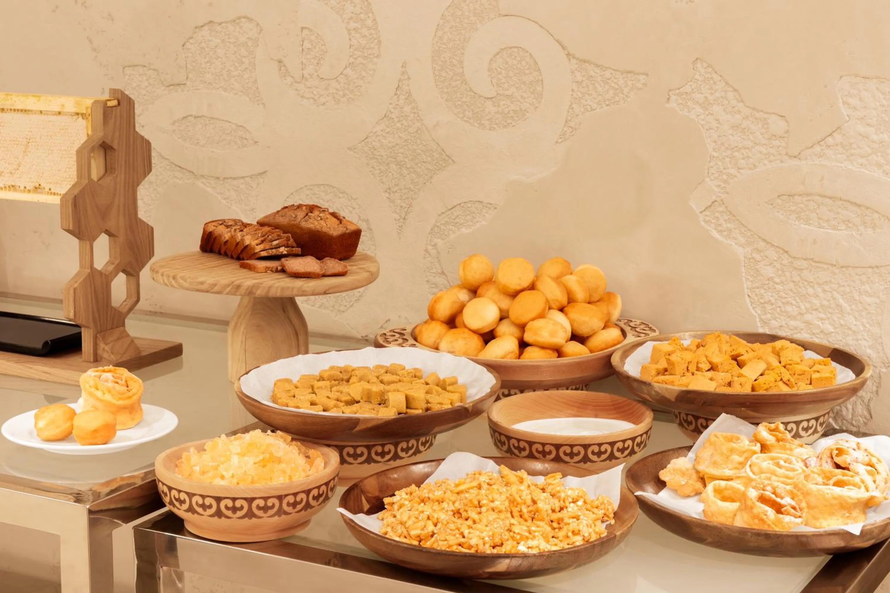 Restaurant/places to eat in Holiday Inn Almaty by IHG