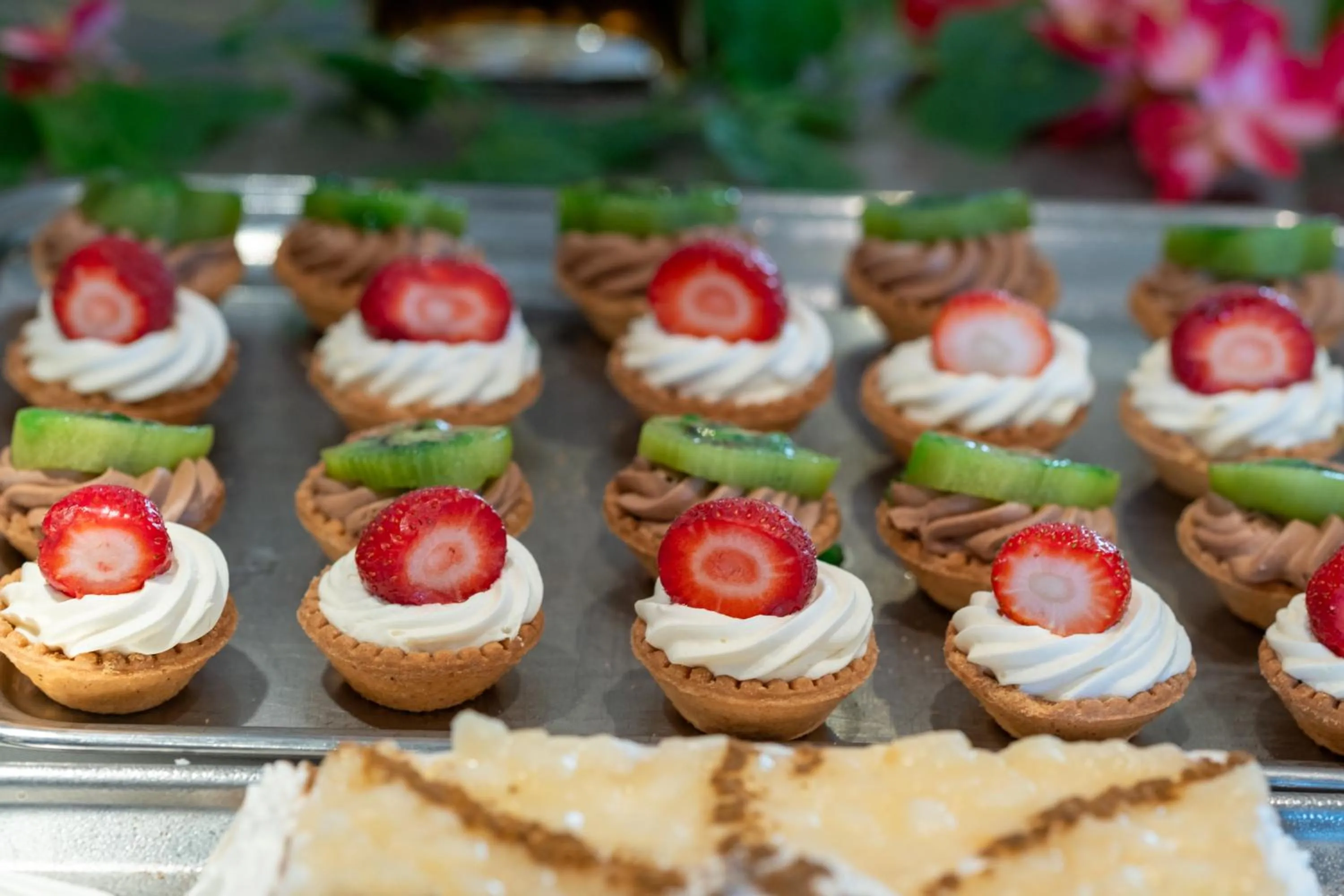 Restaurant/places to eat in Mediterranean Beach Resort