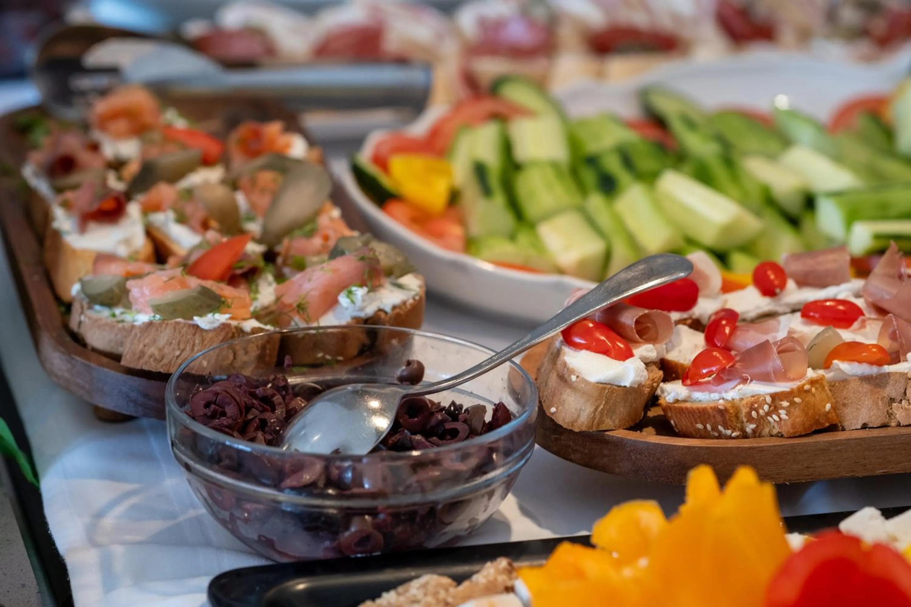 Restaurant/places to eat in Mediterranean Beach Resort