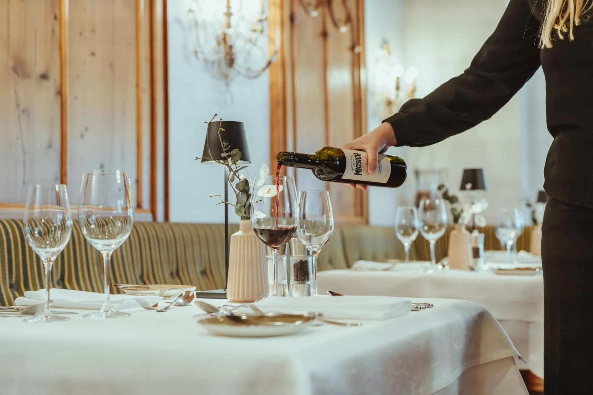 Restaurant/places to eat in Hotel Vitalquelle Montafon