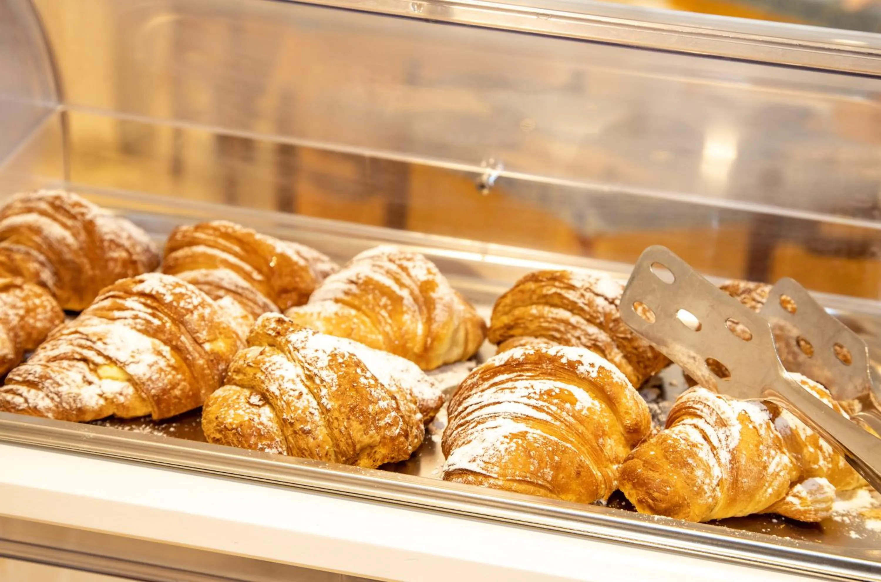 Buffet breakfast in Hotel Alla Rotonda