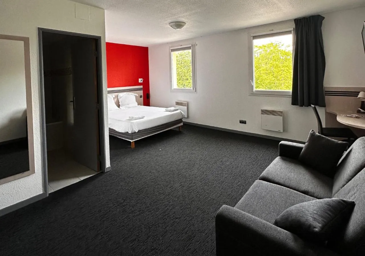 Bed in Brit Hotel La Ferté sous Jouarre