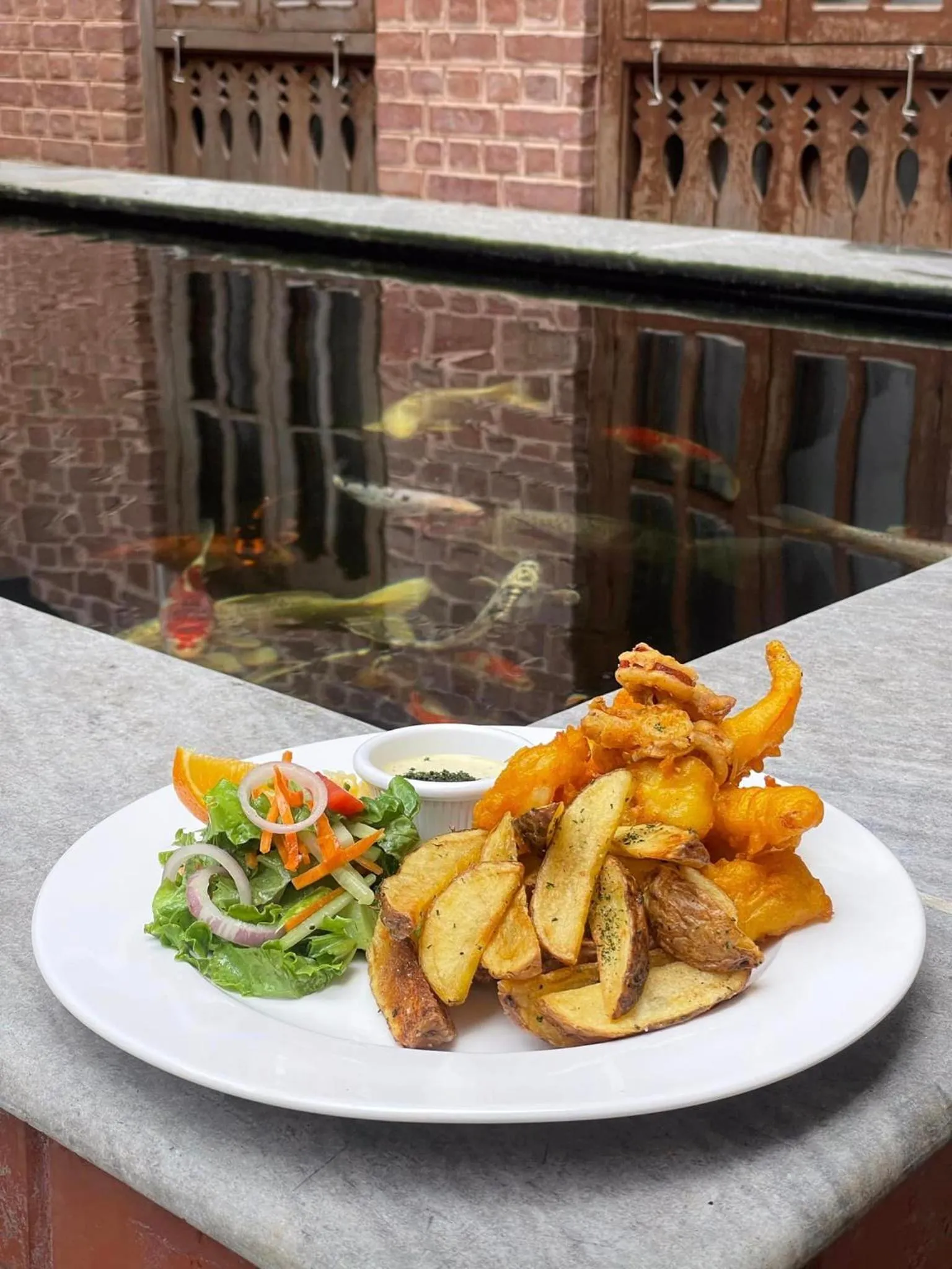 Restaurant/places to eat in Hotel Timila