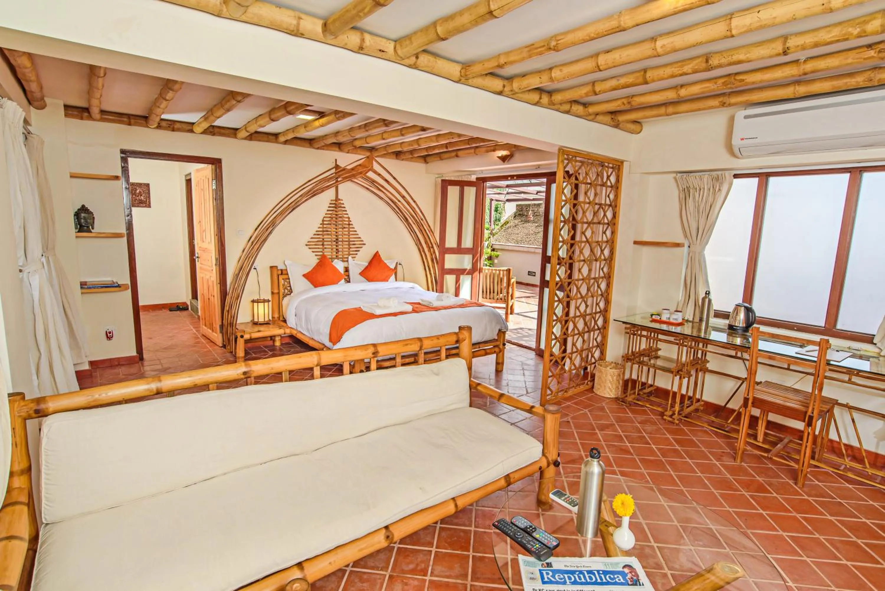 Bedroom, Bed in Hotel Timila