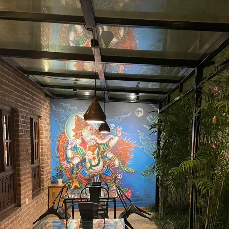 Restaurant/places to eat in Hotel Timila