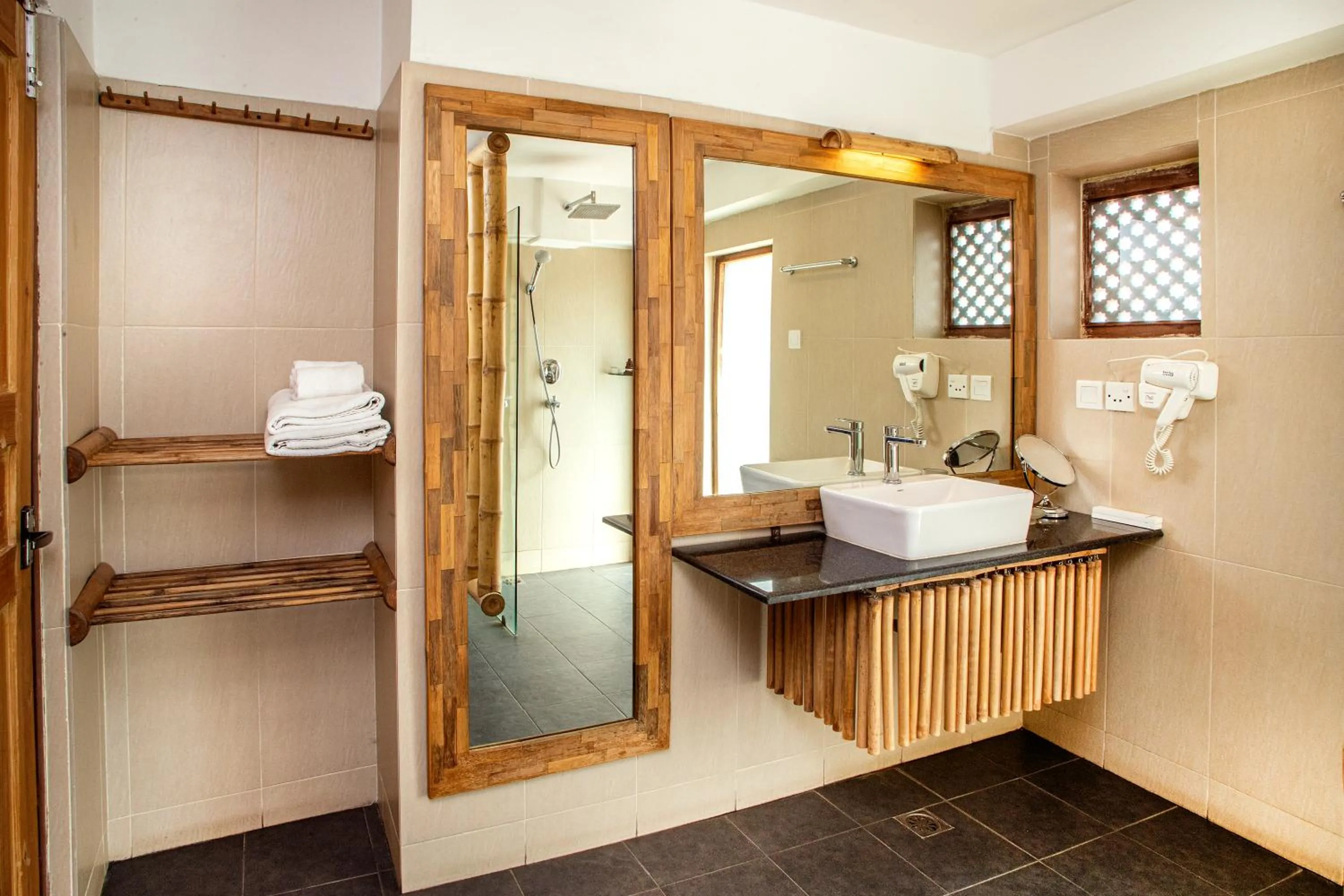 Bathroom in Hotel Timila