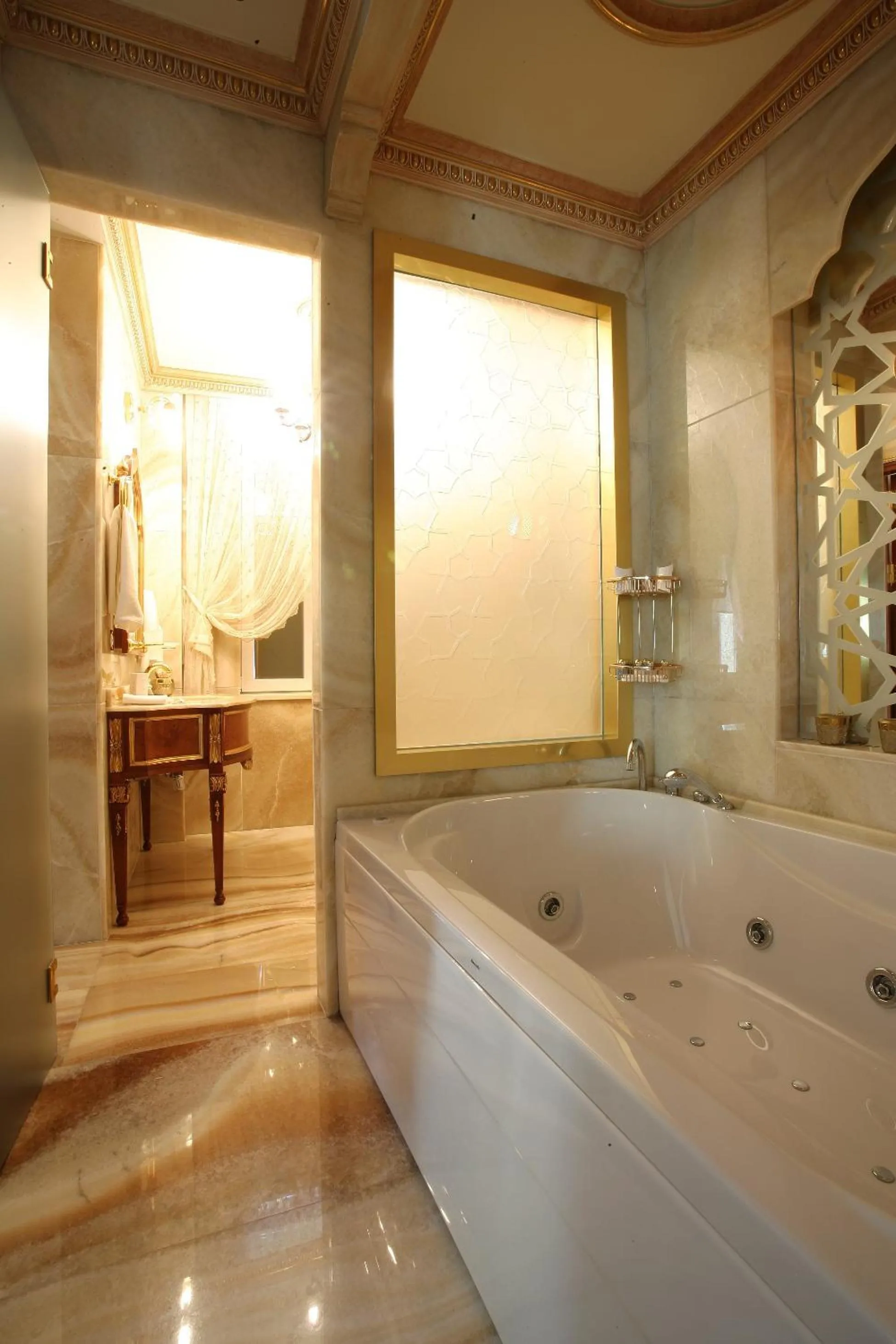 Shower in Fuat Pasa Oteli - Special Category Bosphorus