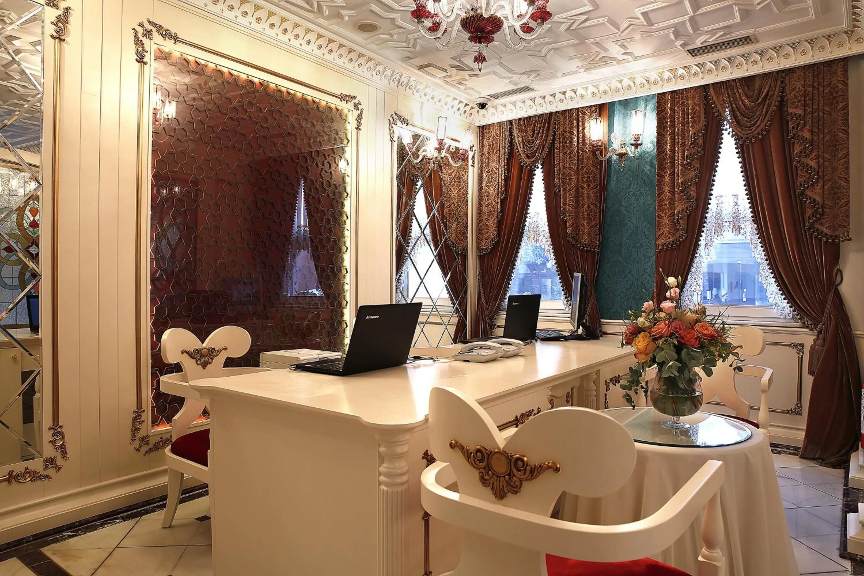 Lobby or reception in Fuat Pasa Oteli - Special Category Bosphorus