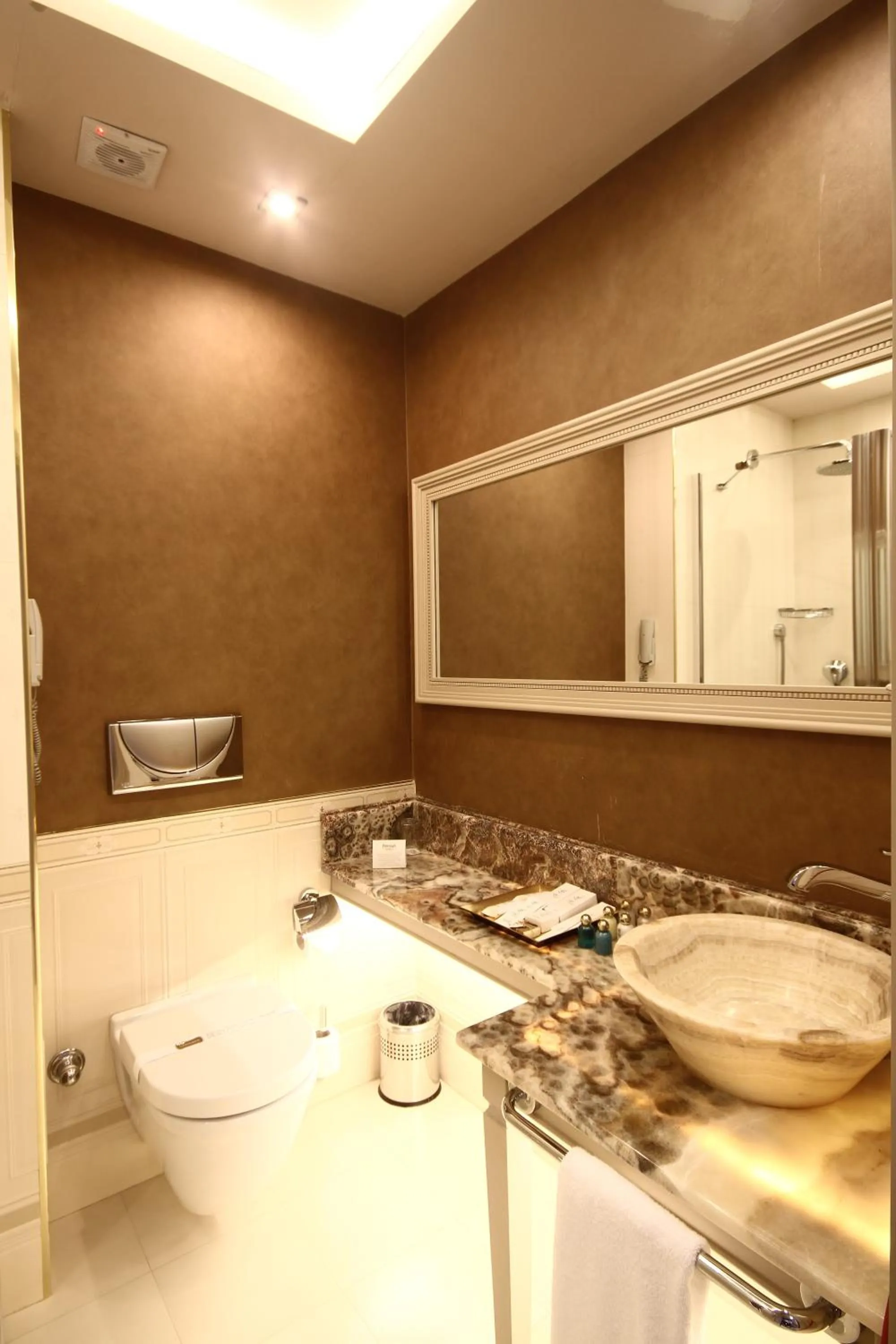 Bathroom in Fuat Pasa Oteli - Special Category Bosphorus