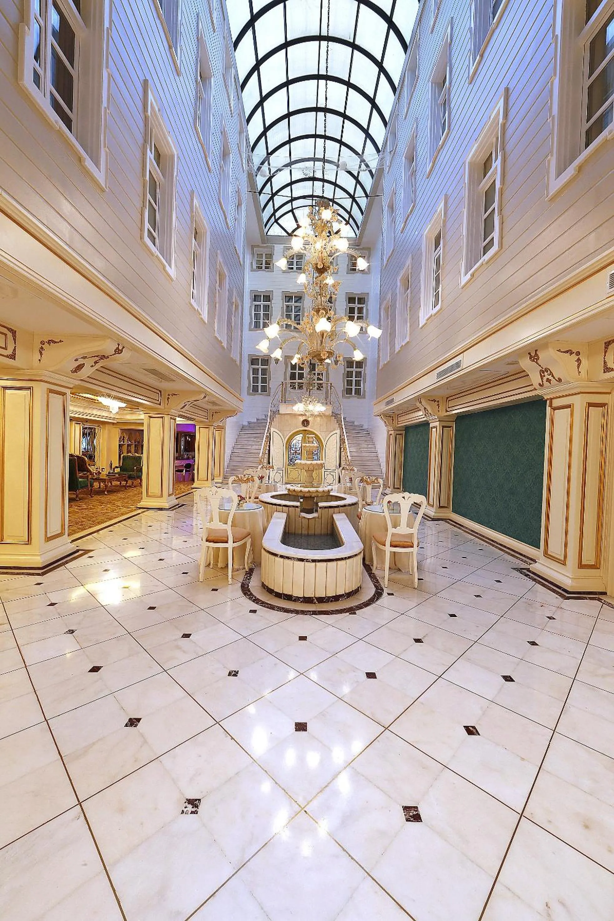 Lobby or reception in Fuat Pasa Oteli - Special Category Bosphorus