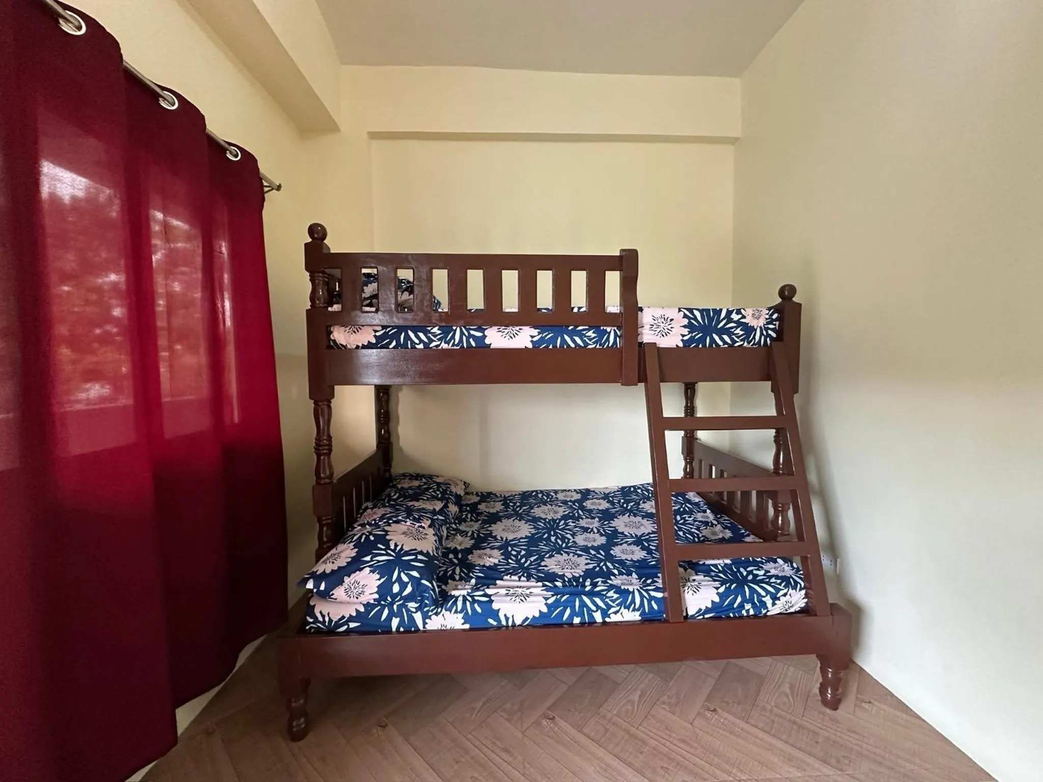 Bed in RV3 TRANSIENT HOUSE