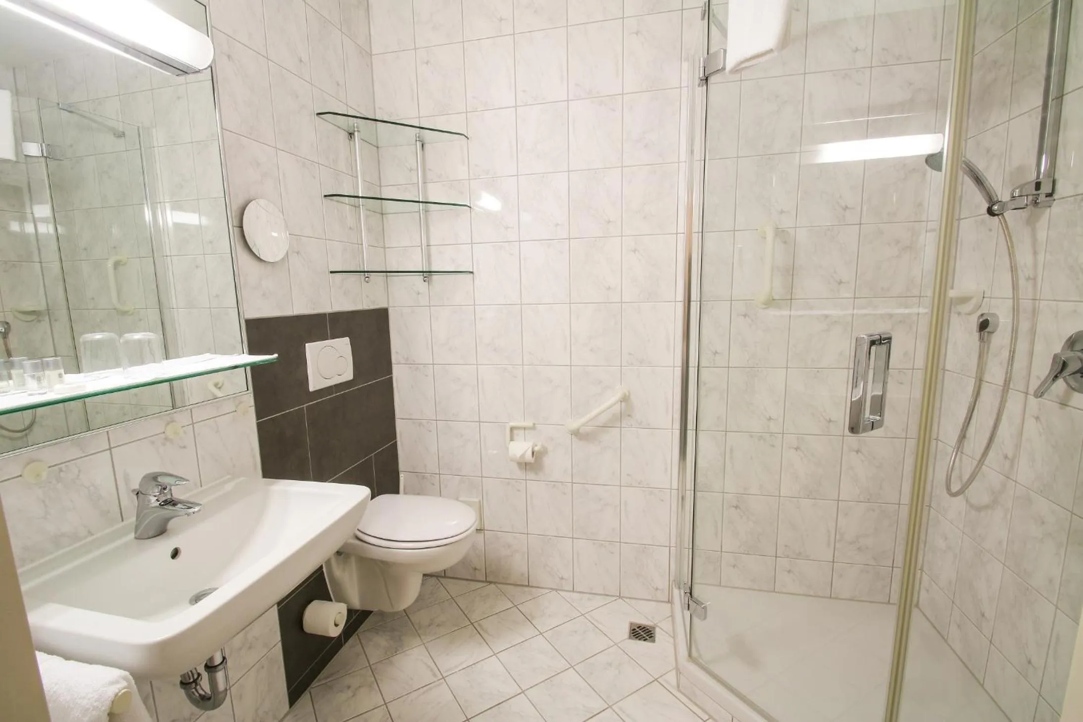 Bathroom in Hotel Fontana