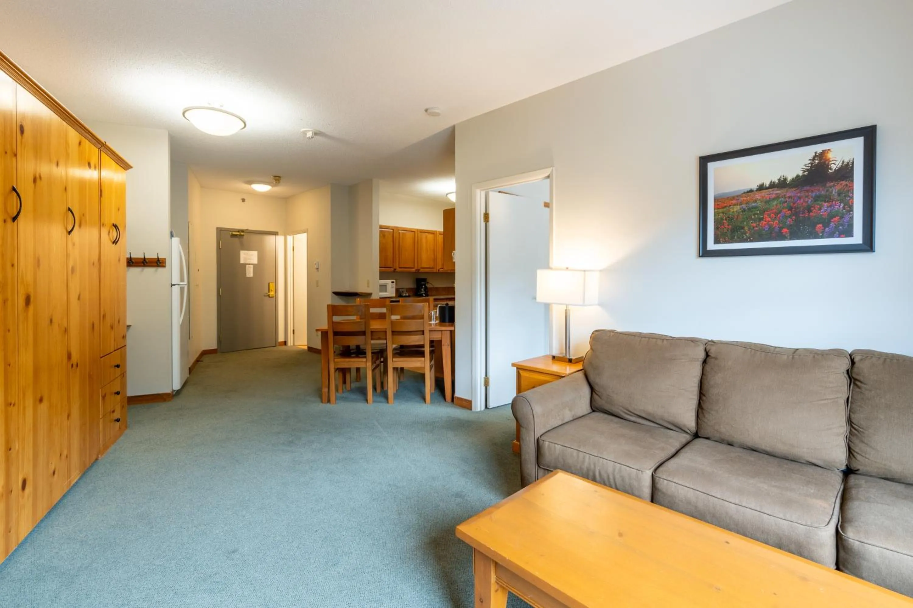Living room in Sundance Lodge